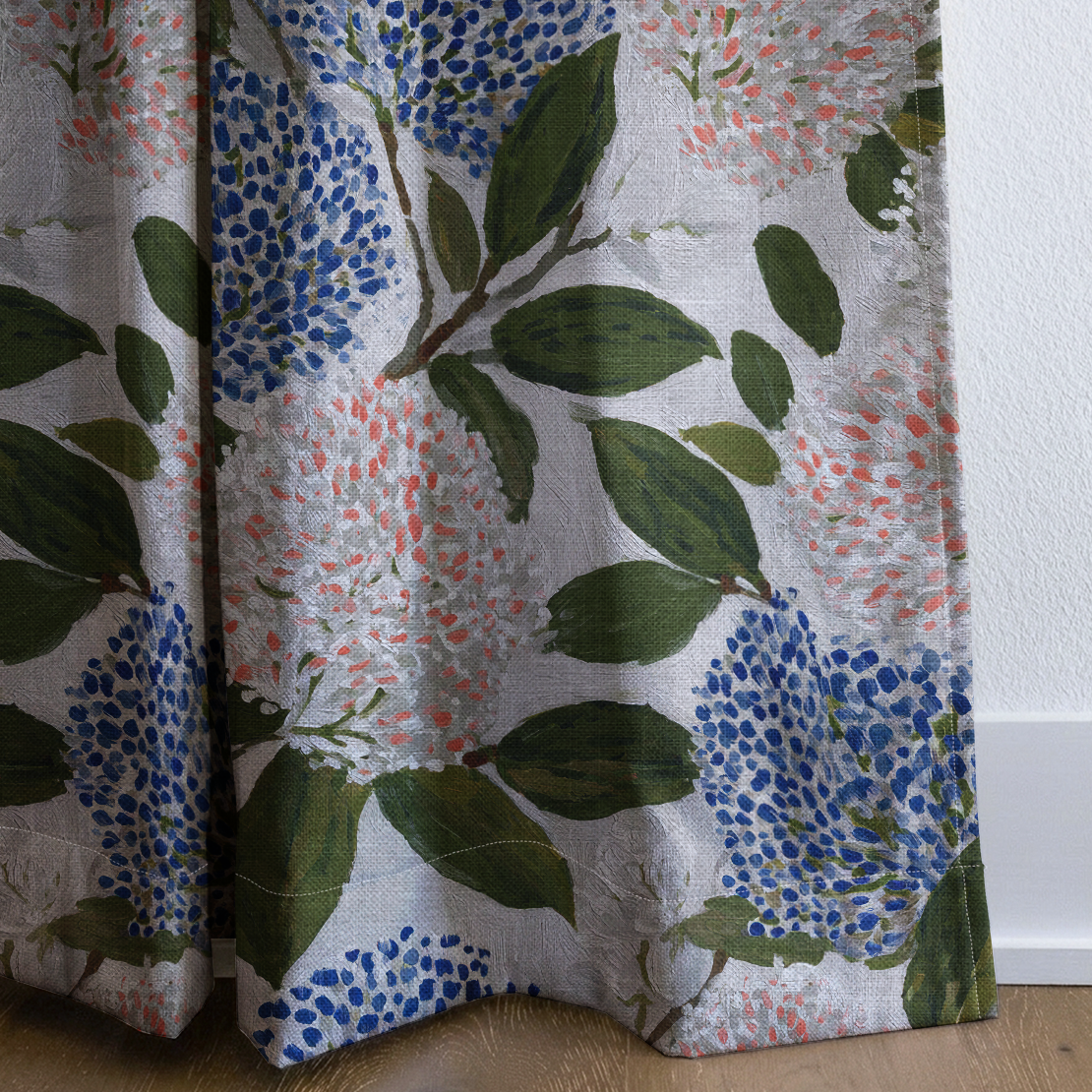 Hyacinth Hollow - Drapery — corner closeup