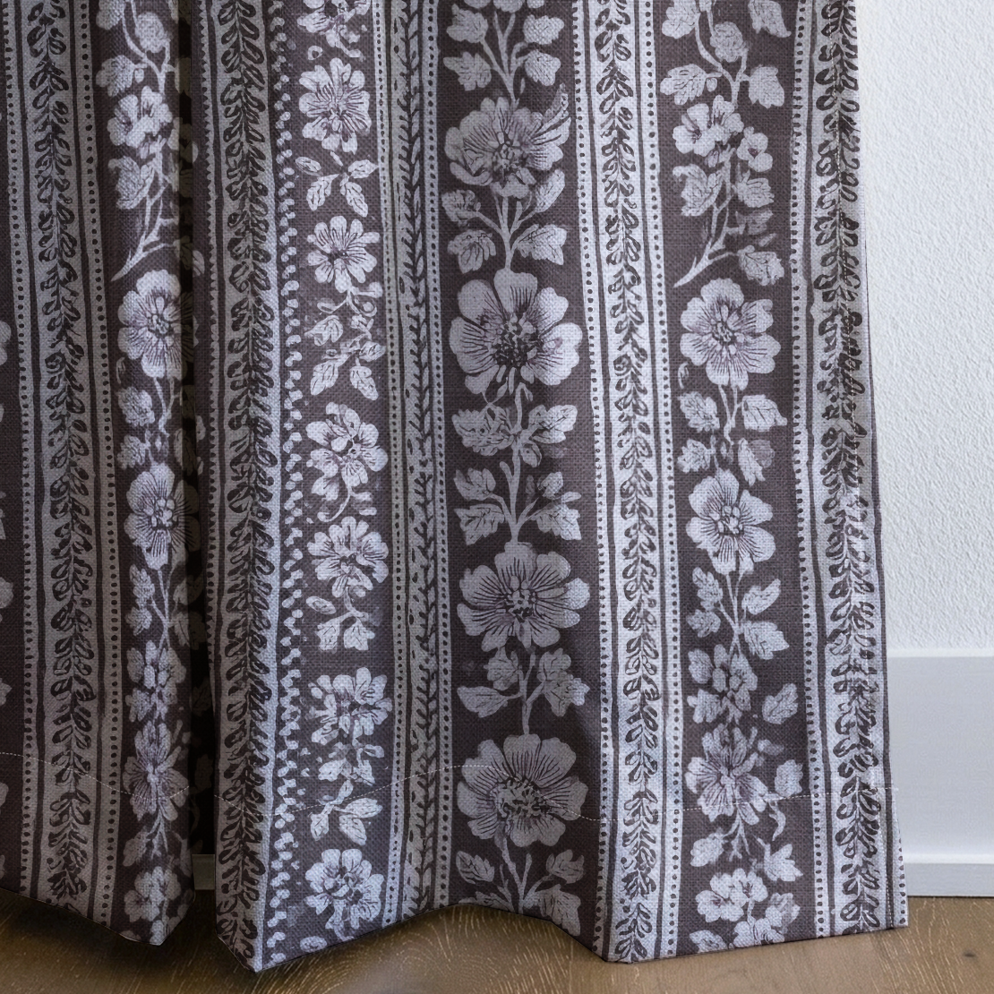 Weathered Garden - Drapery — corner closeup