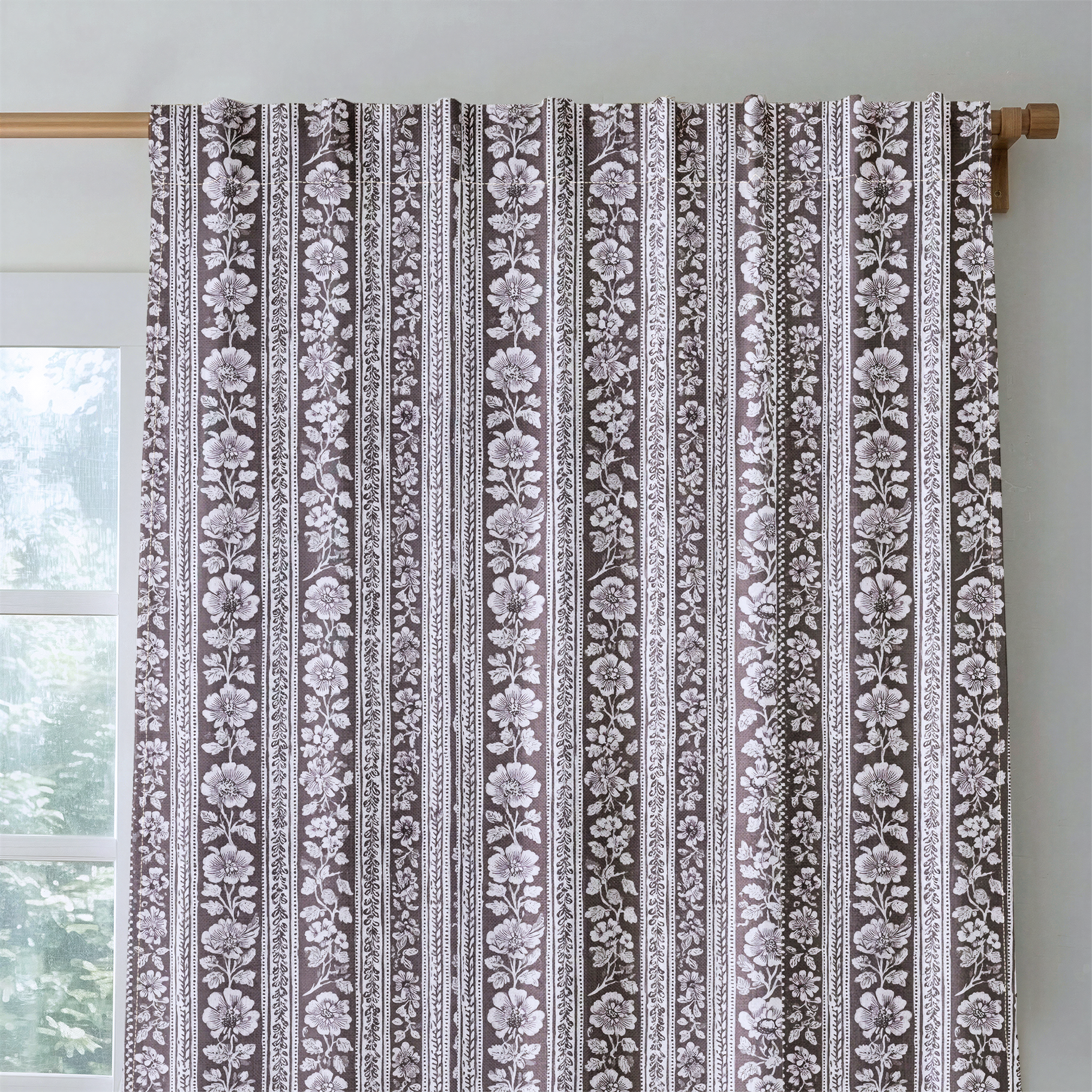 Weathered Garden - Drapery — rod