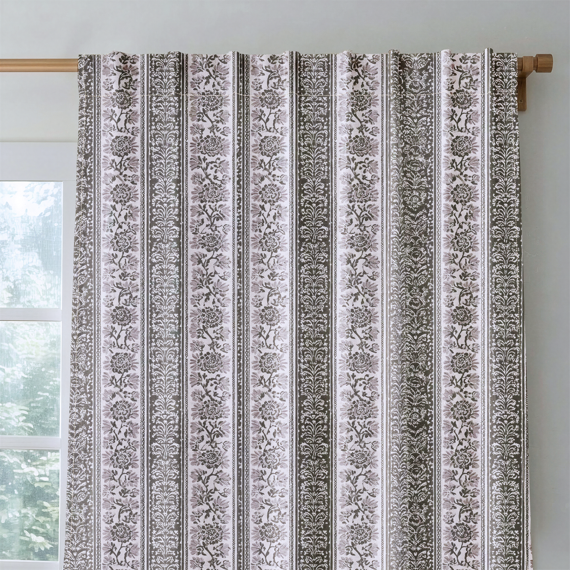 Bramblewood - Drapery — rod