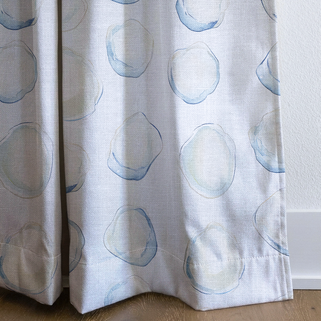 Little Pearls - Drapery — corner closeup