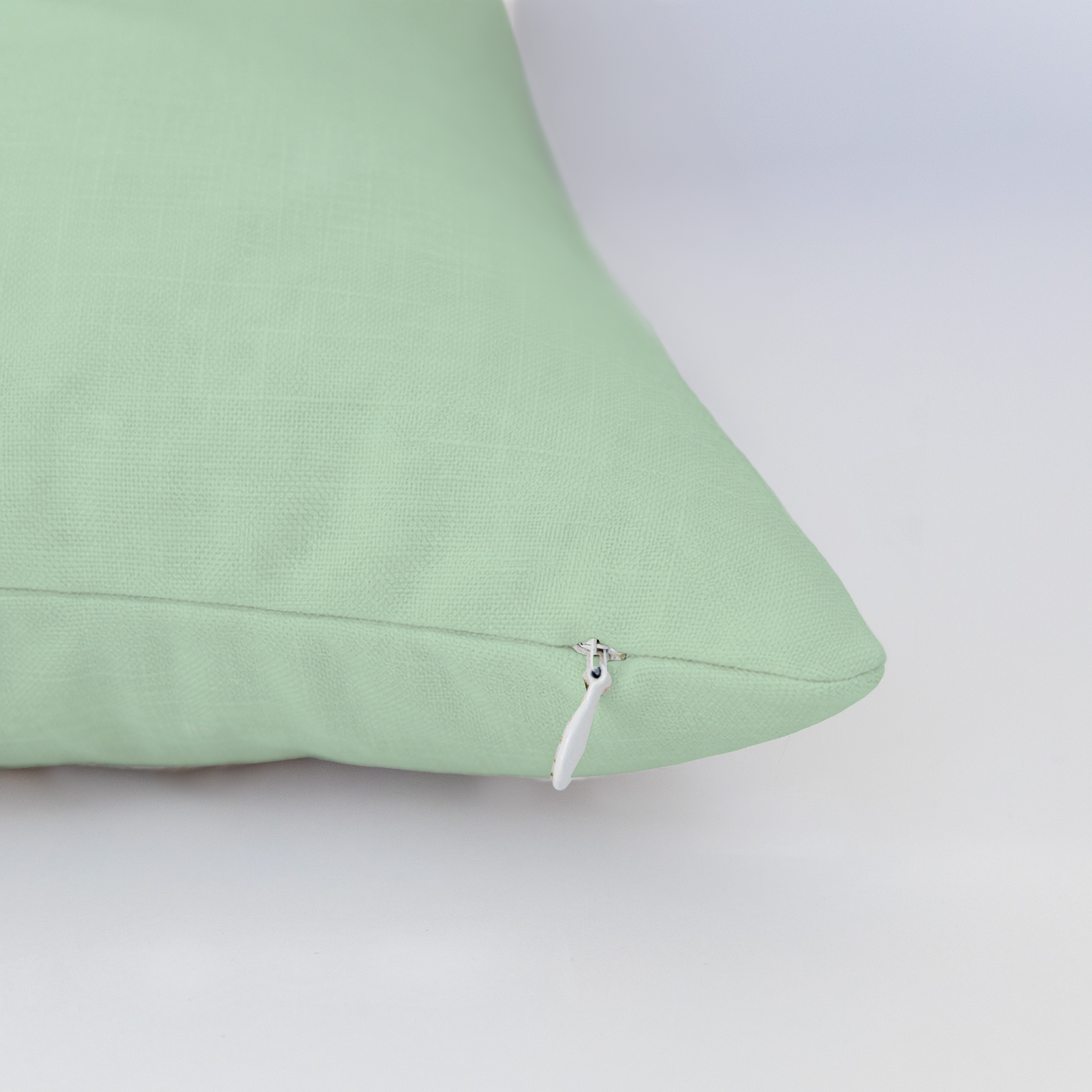 LP113847 LP113847_edge_zipper_light.png