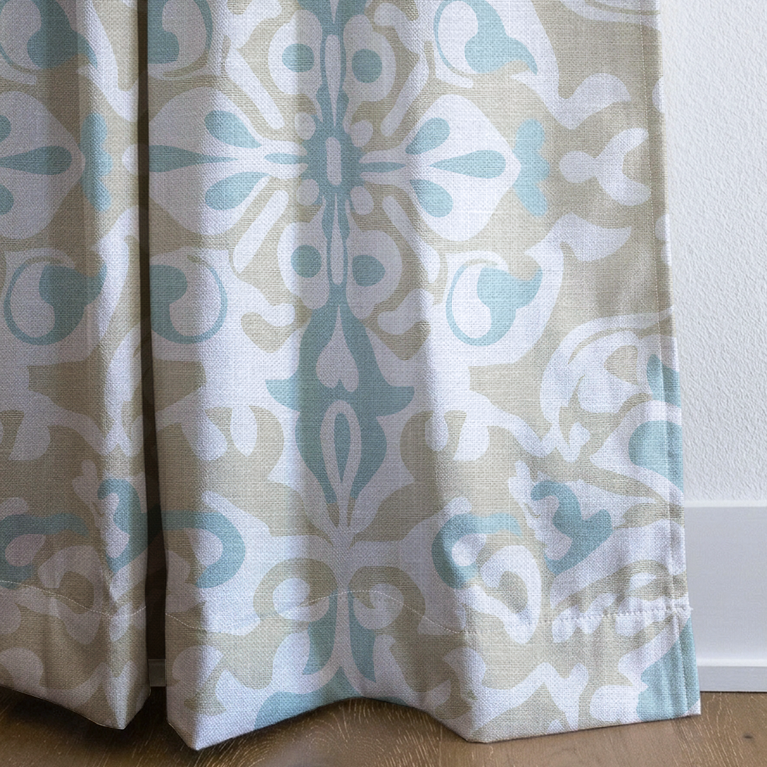 Swimming - Drapery — corner closeup