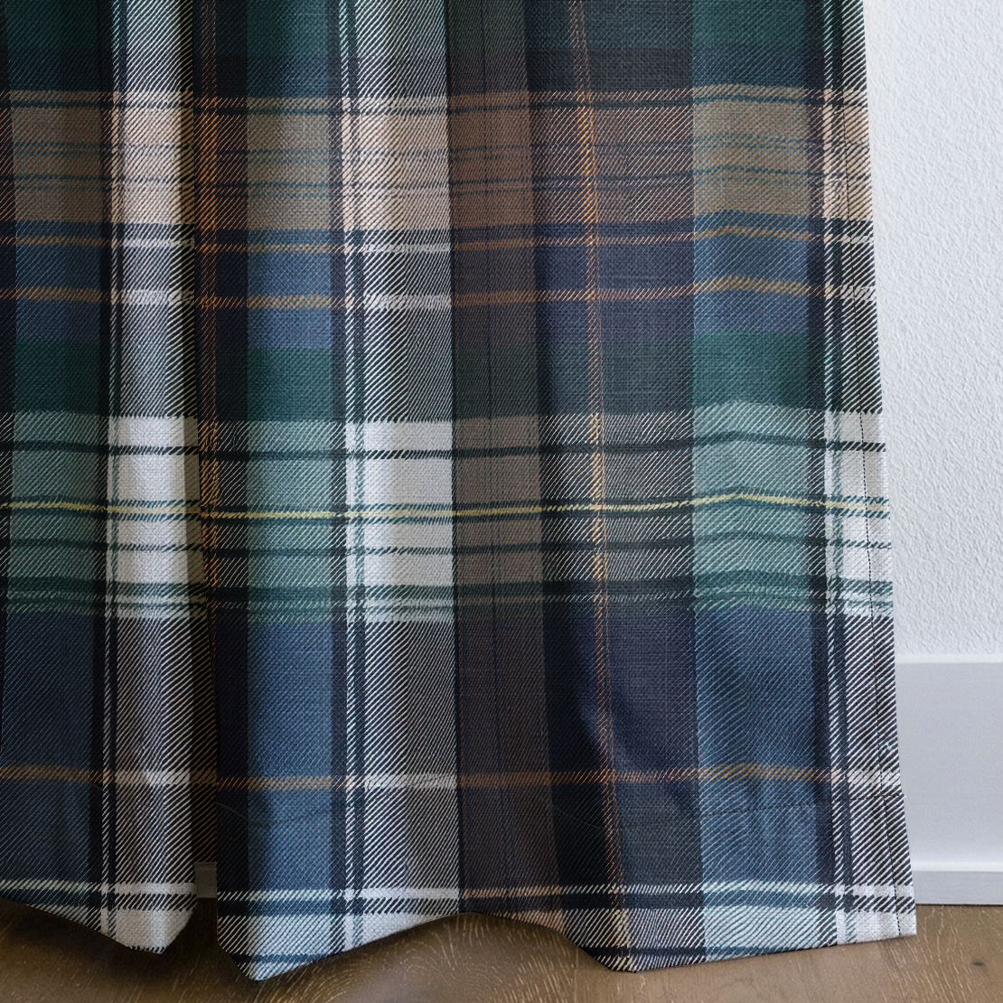 Highland Plaid - Drapery — corner closeup