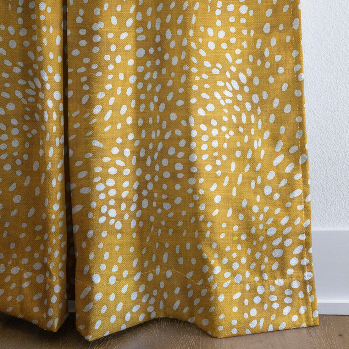 Sunny Speckle - Drapery — corner closeup