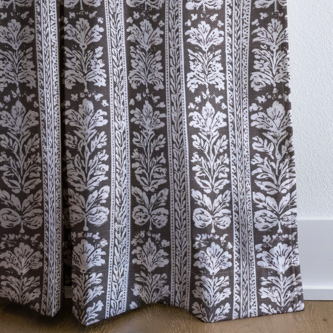 Claybourne - Drapery — corner closeup