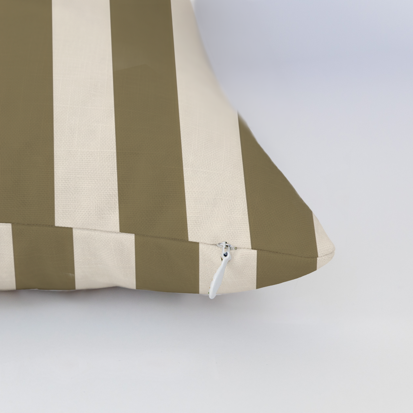 LP169602 LP169602_edge_zipper_light.png