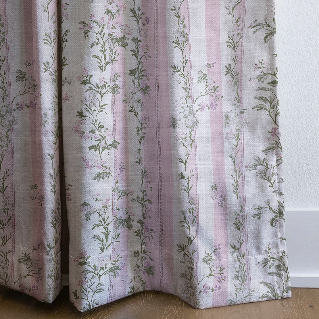 Blooming Stripes - Drapery — corner closeup