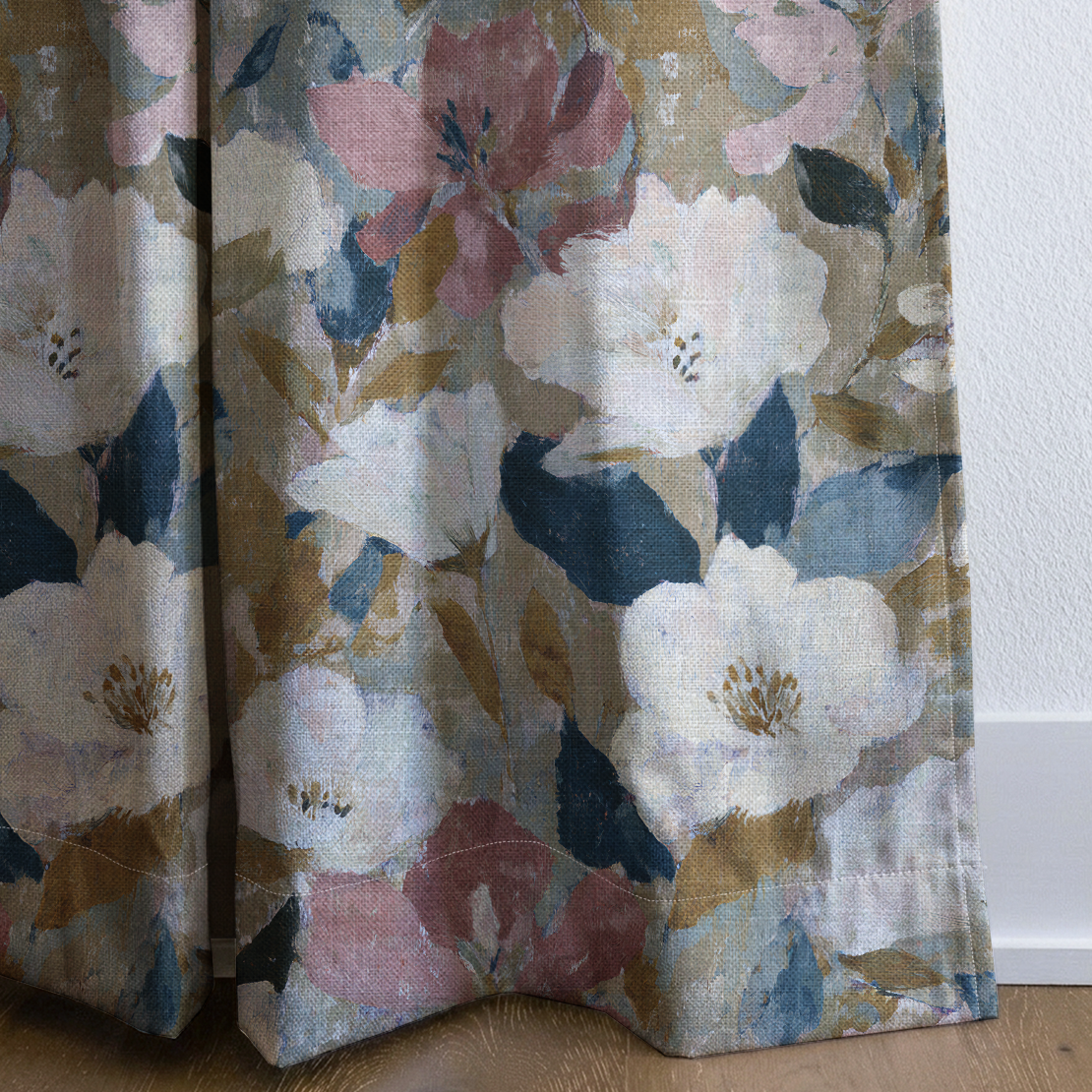 Pale Wander - Drapery — corner closeup