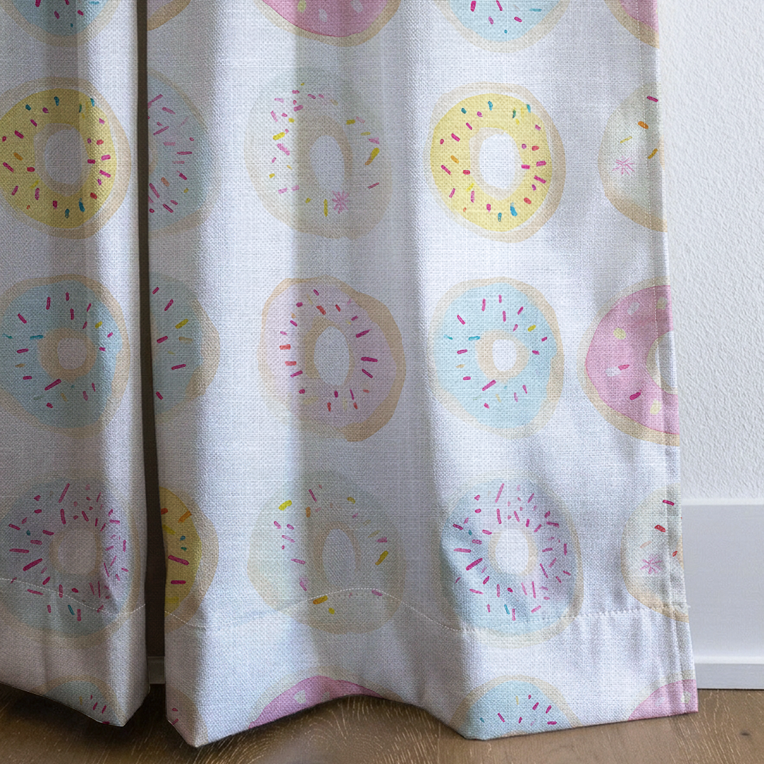 Sugar Swirls - Drapery — corner closeup