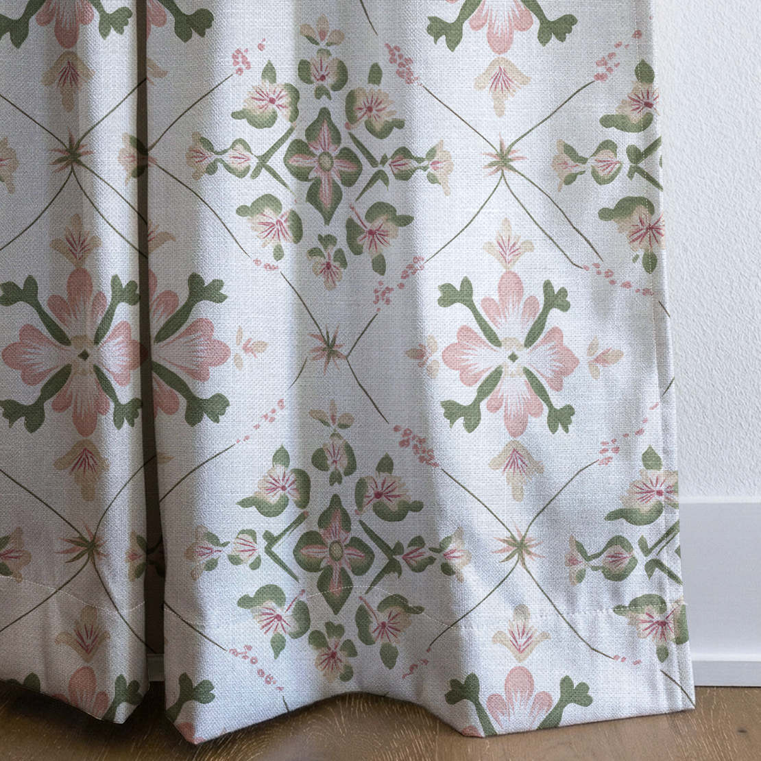 Dolly - Drapery — corner closeup