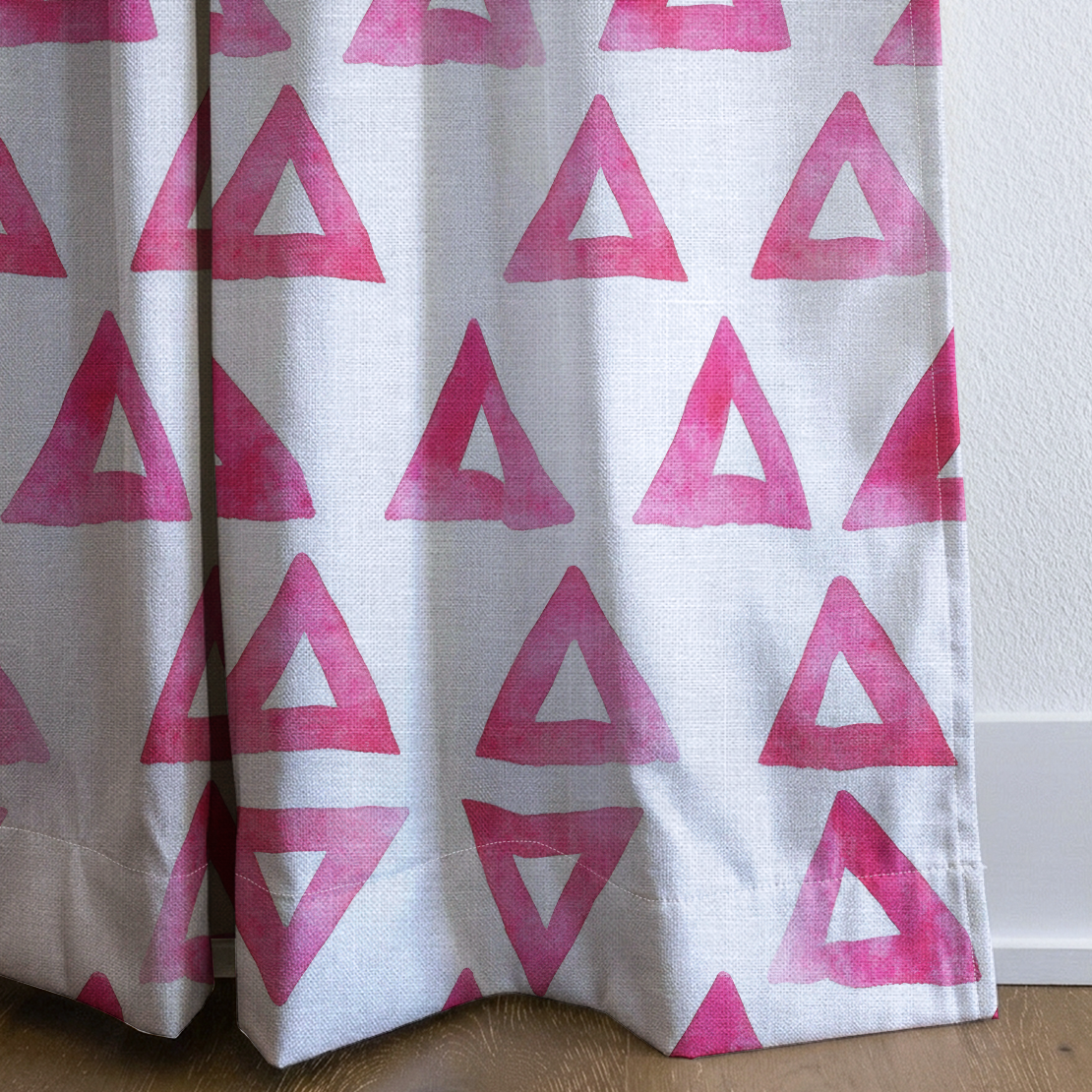 Triangle Tango - Drapery — corner closeup