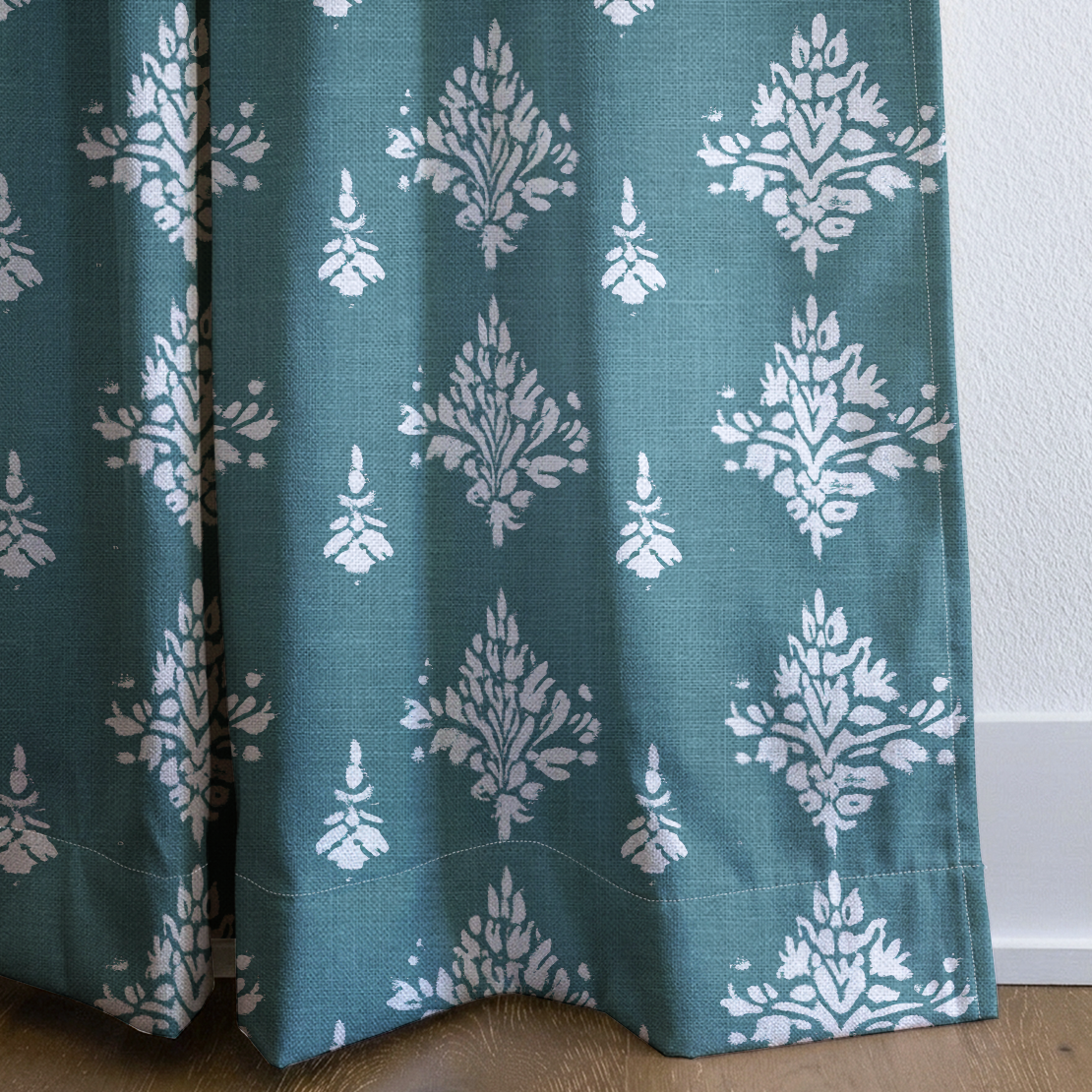 Ashlyn - Drapery — corner closeup