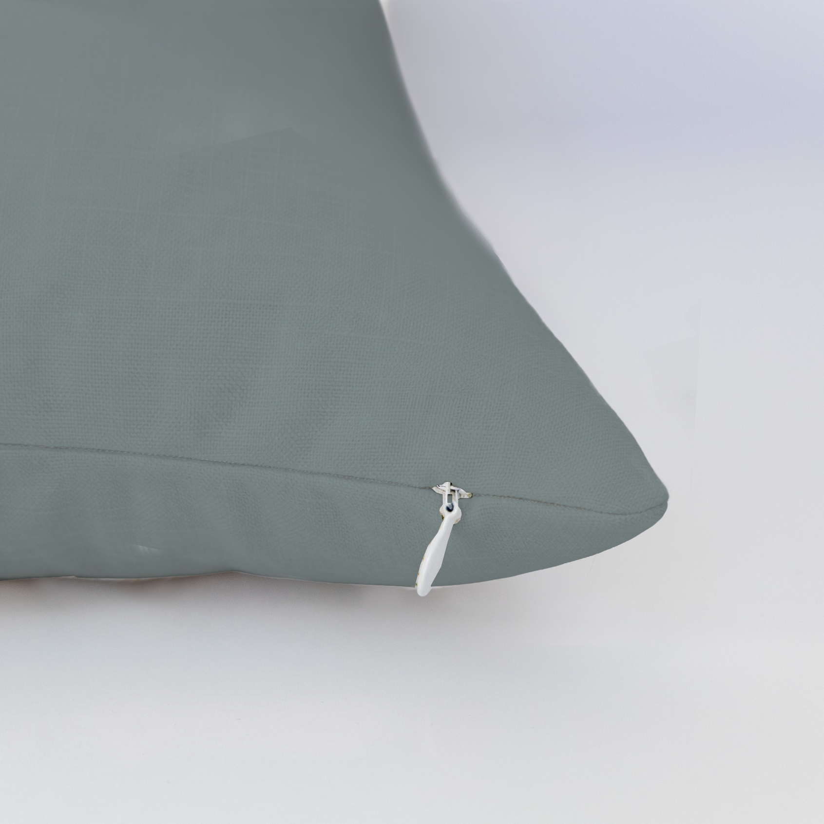 LP248572 LP248572_edge_zipper_light.png