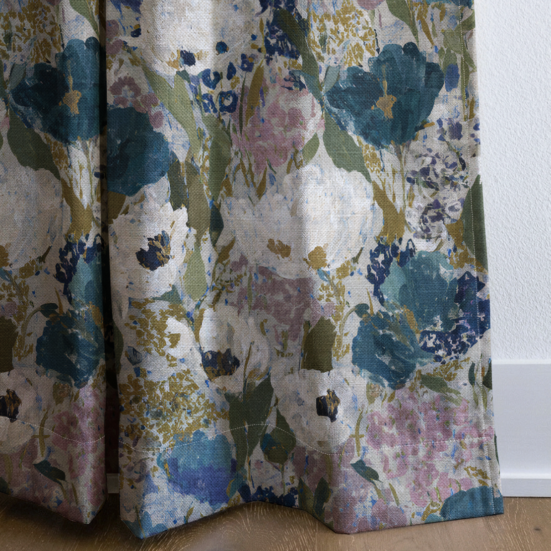 Garden in Motion - Drapery — corner closeup