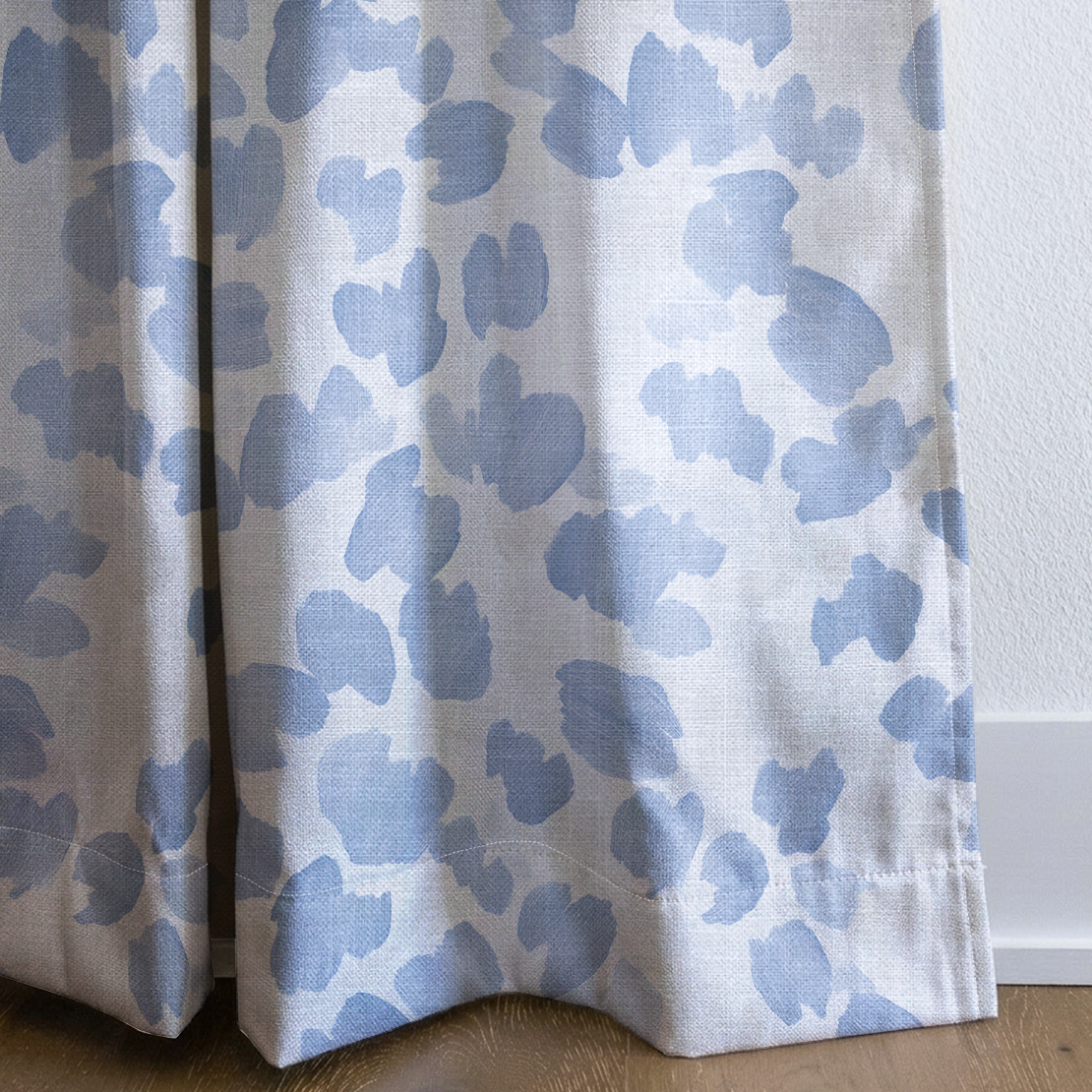 Colorado - Drapery — corner closeup