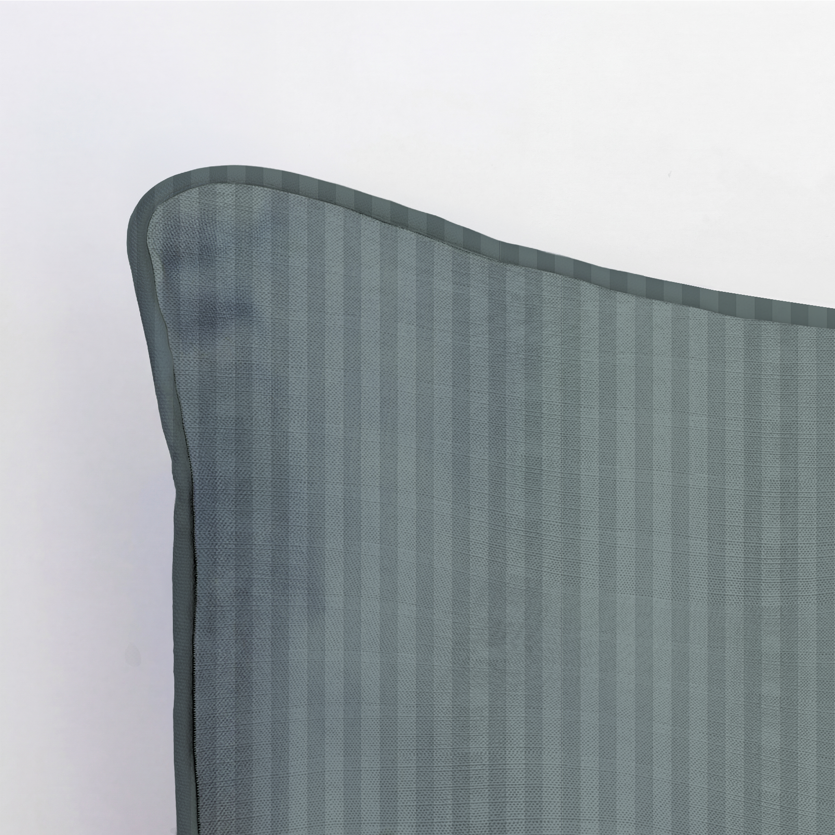 LP338687 LP338687_corner_closeup_light.png