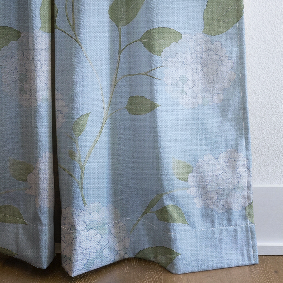 Summer Picnic - Drapery — corner closeup