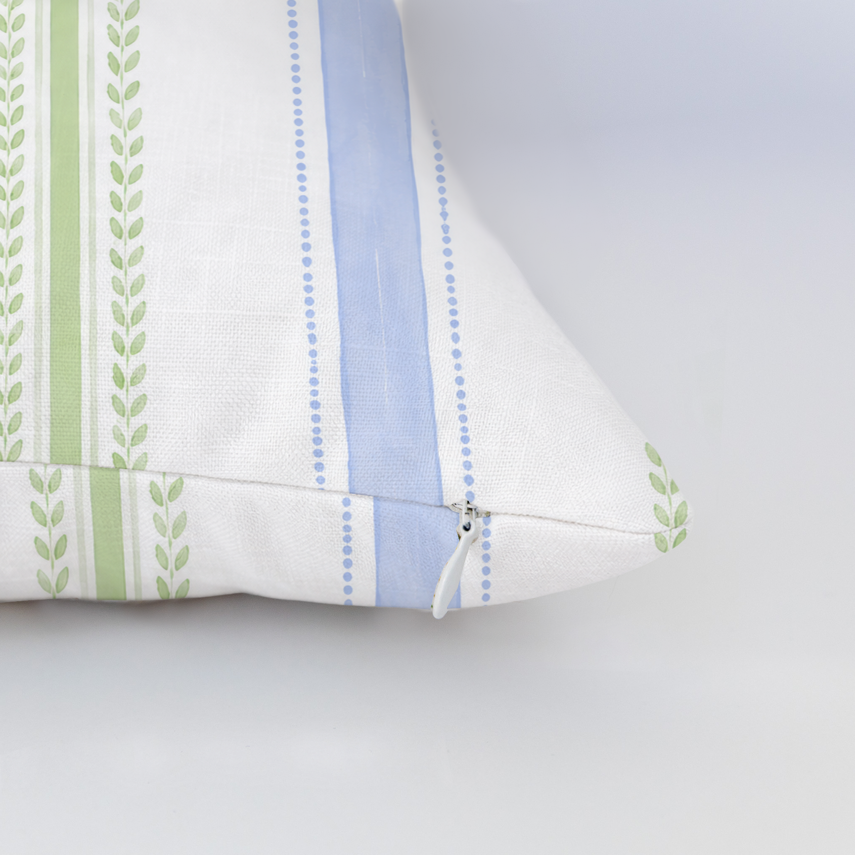 LP363452 LP363452_edge_zipper_light.png