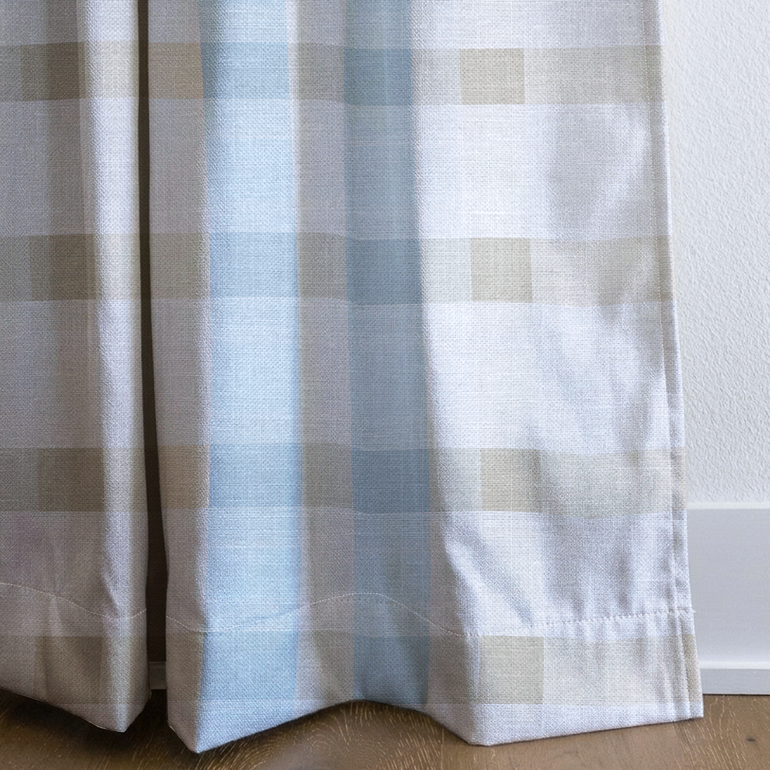 Elizabeth - Drapery — corner closeup