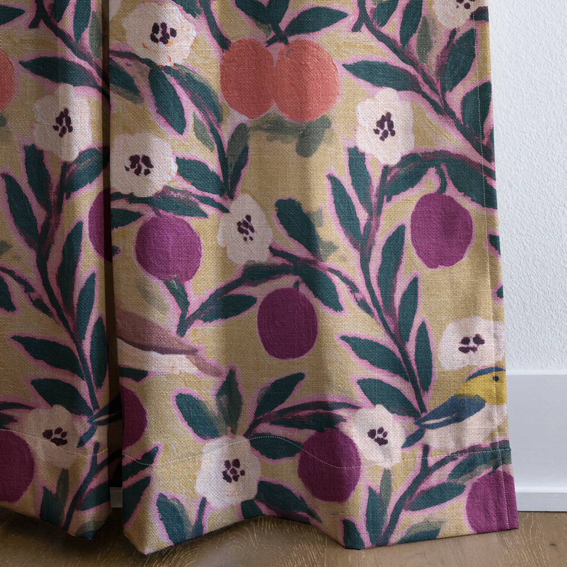 LP391098 corner closeup cropped
