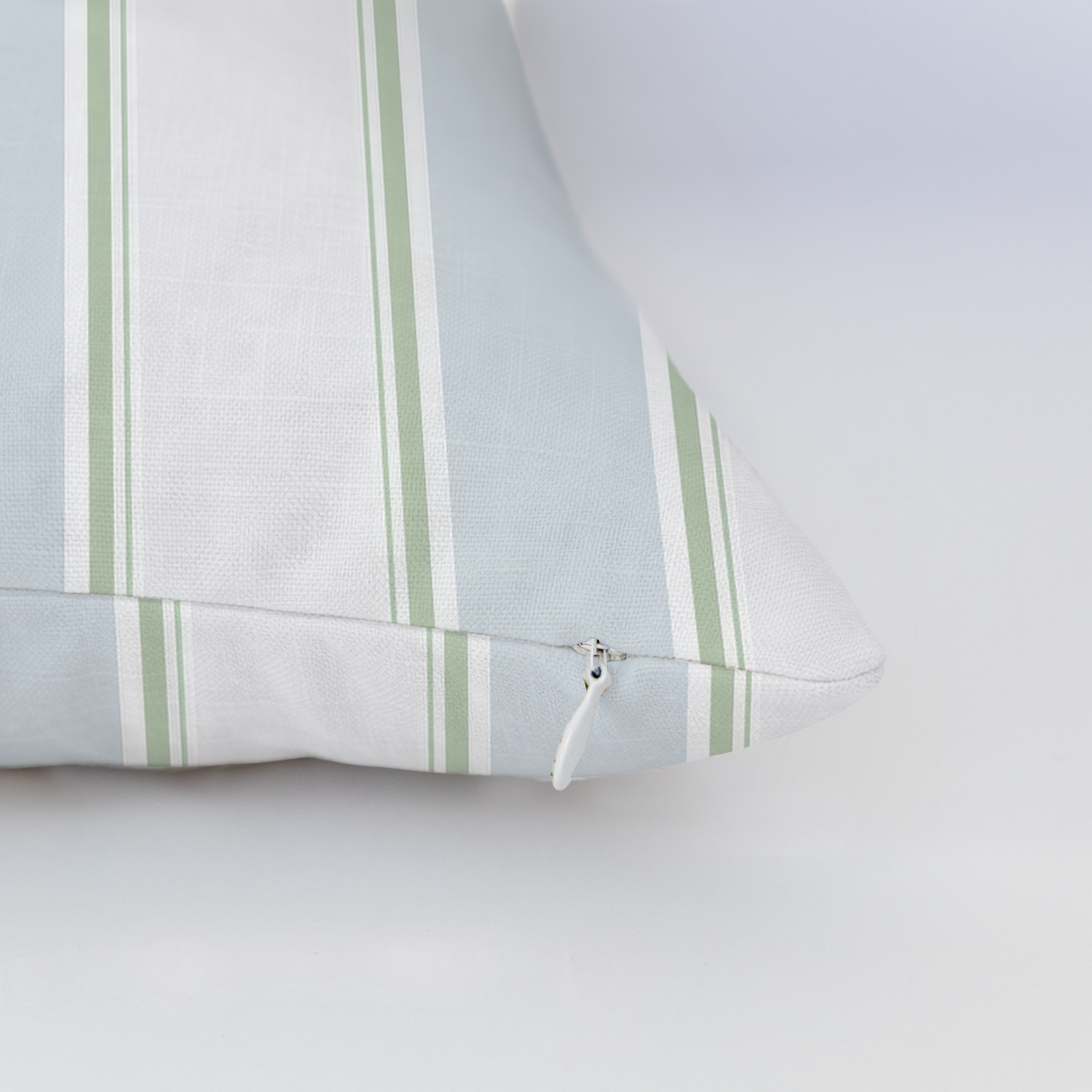 LP437050 LP437050_edge_zipper_light.png
