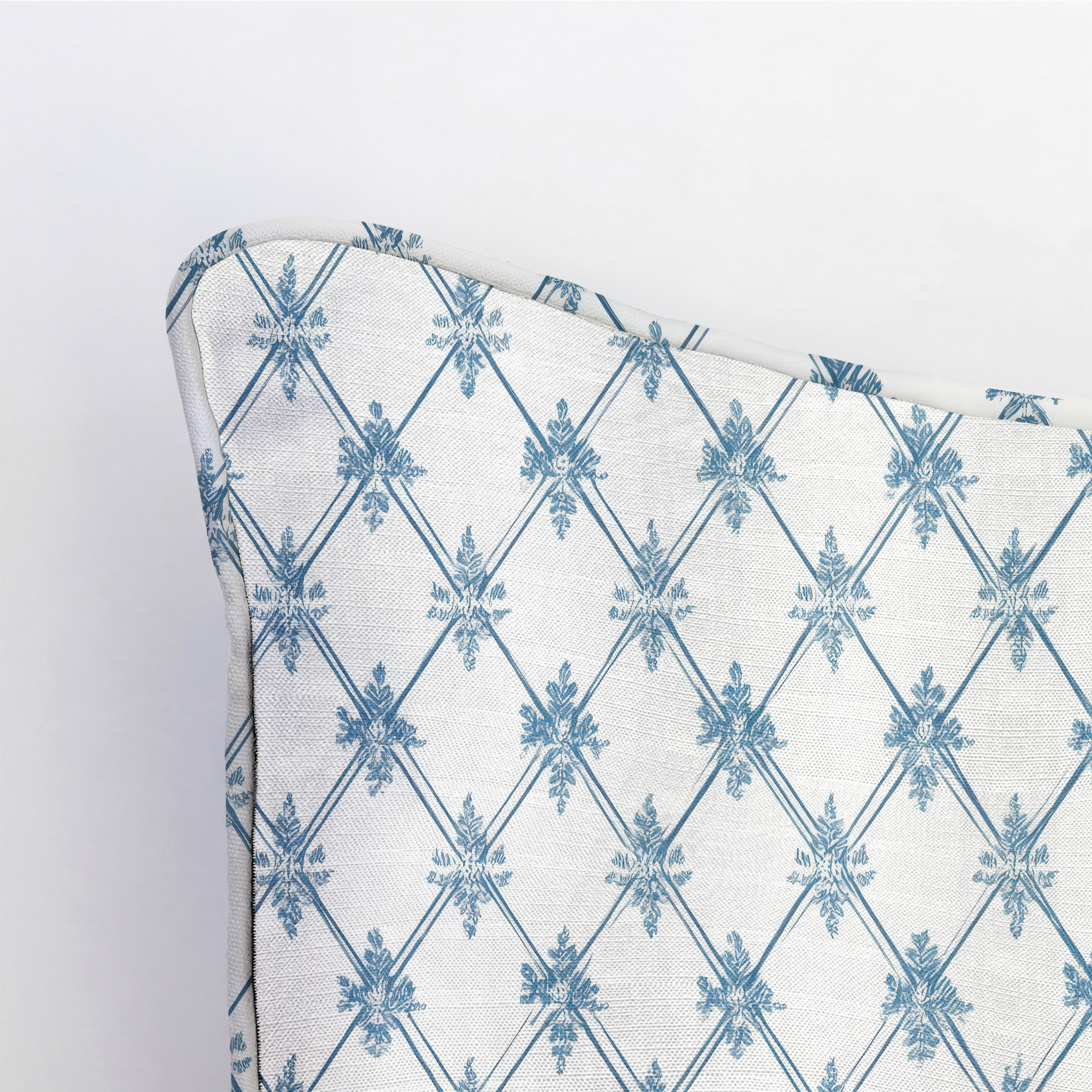 LP439741 LP439741_corner_closeup_light.png