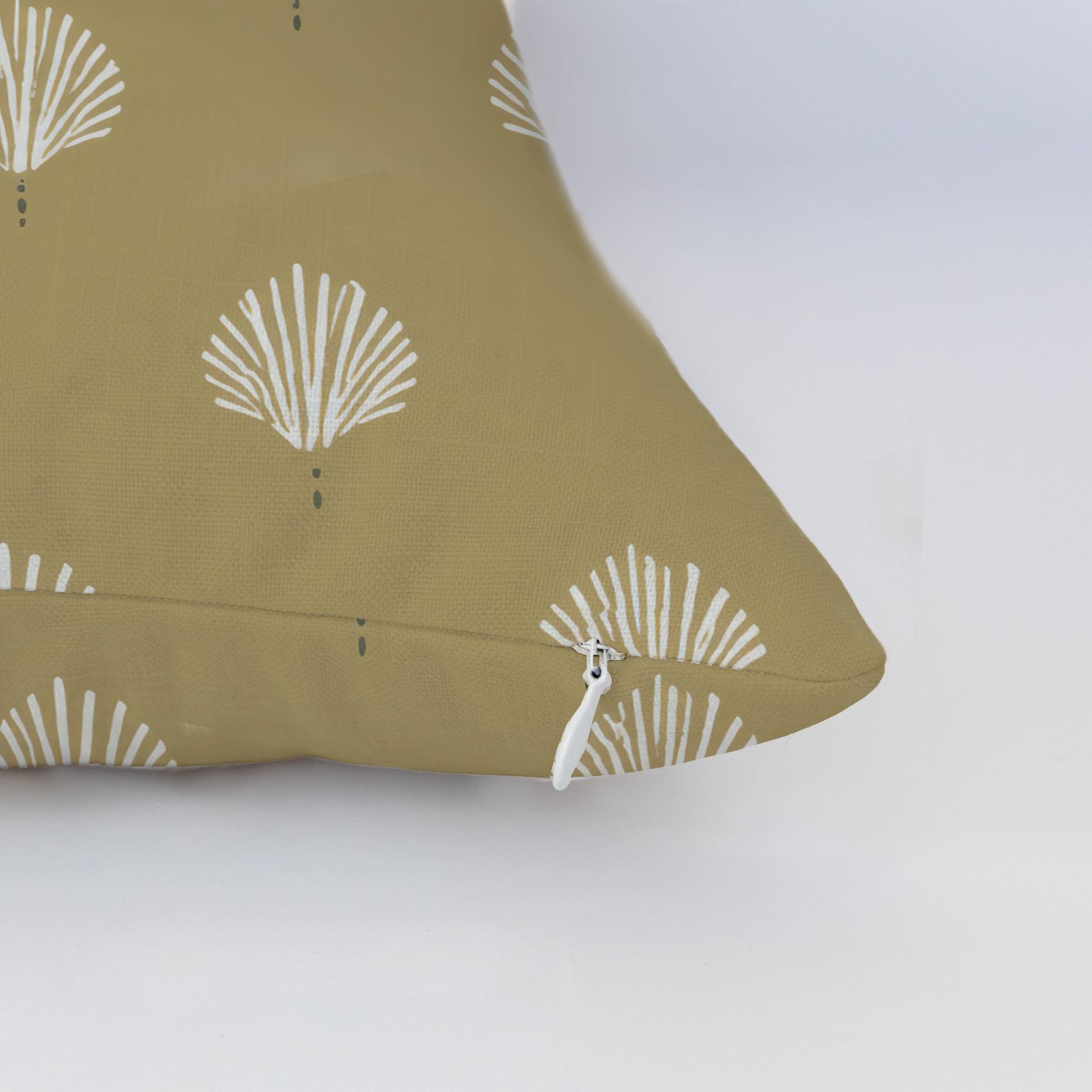 LP457651 LP457651_edge_zipper_light.png
