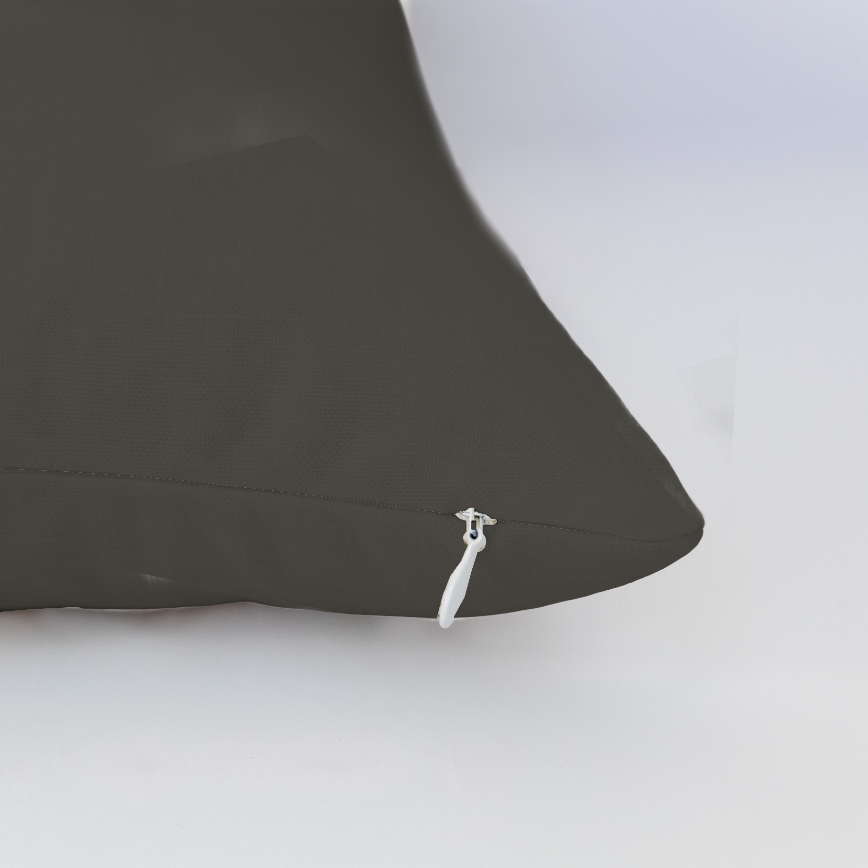 LP484908 LP484908_edge_zipper_light.png