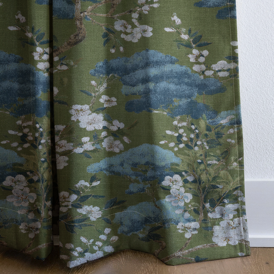 Chateau Green - Drapery — corner closeup