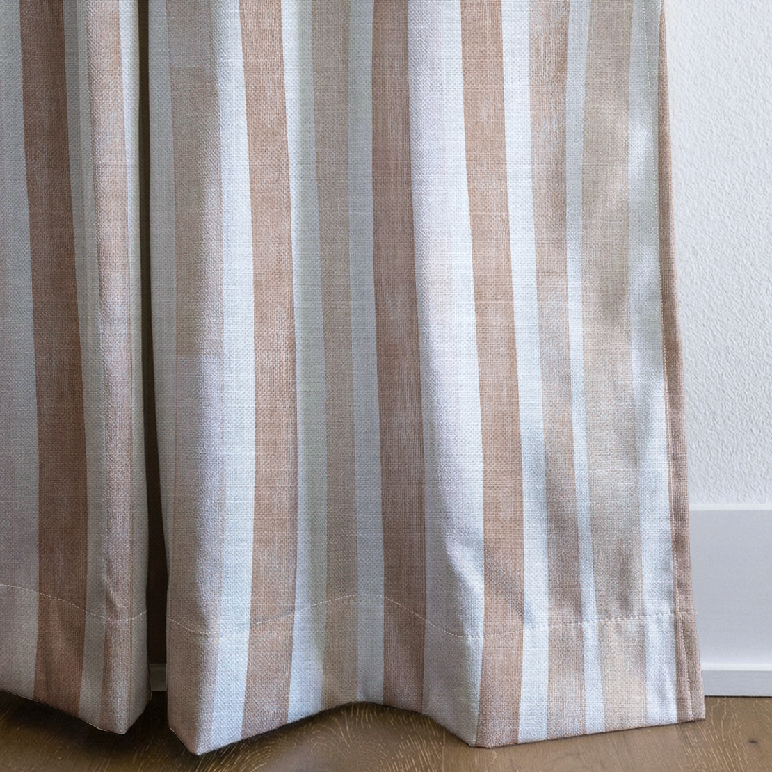 Oliver - Drapery — corner closeup