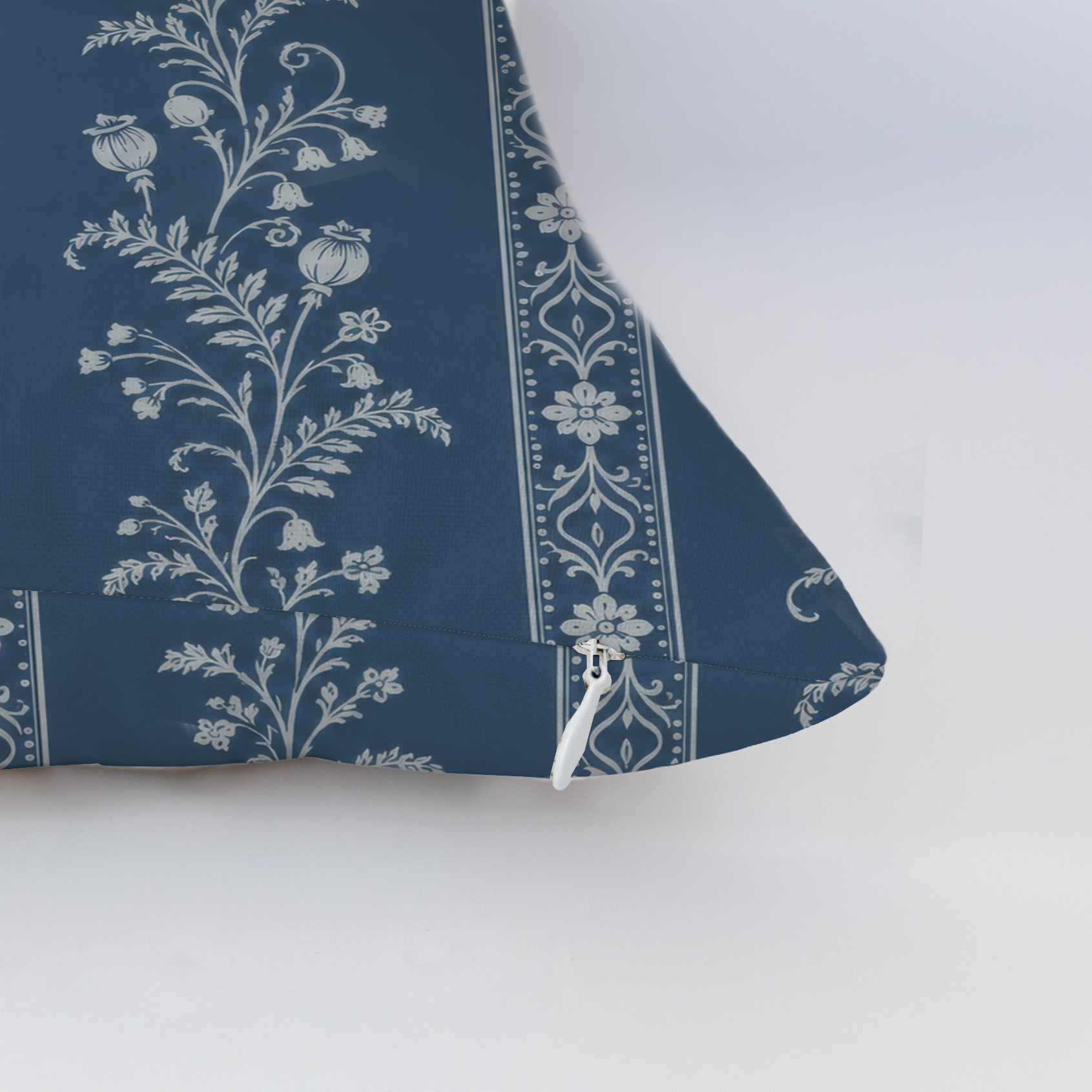 LP626344 LP626344_edge_zipper_light.png