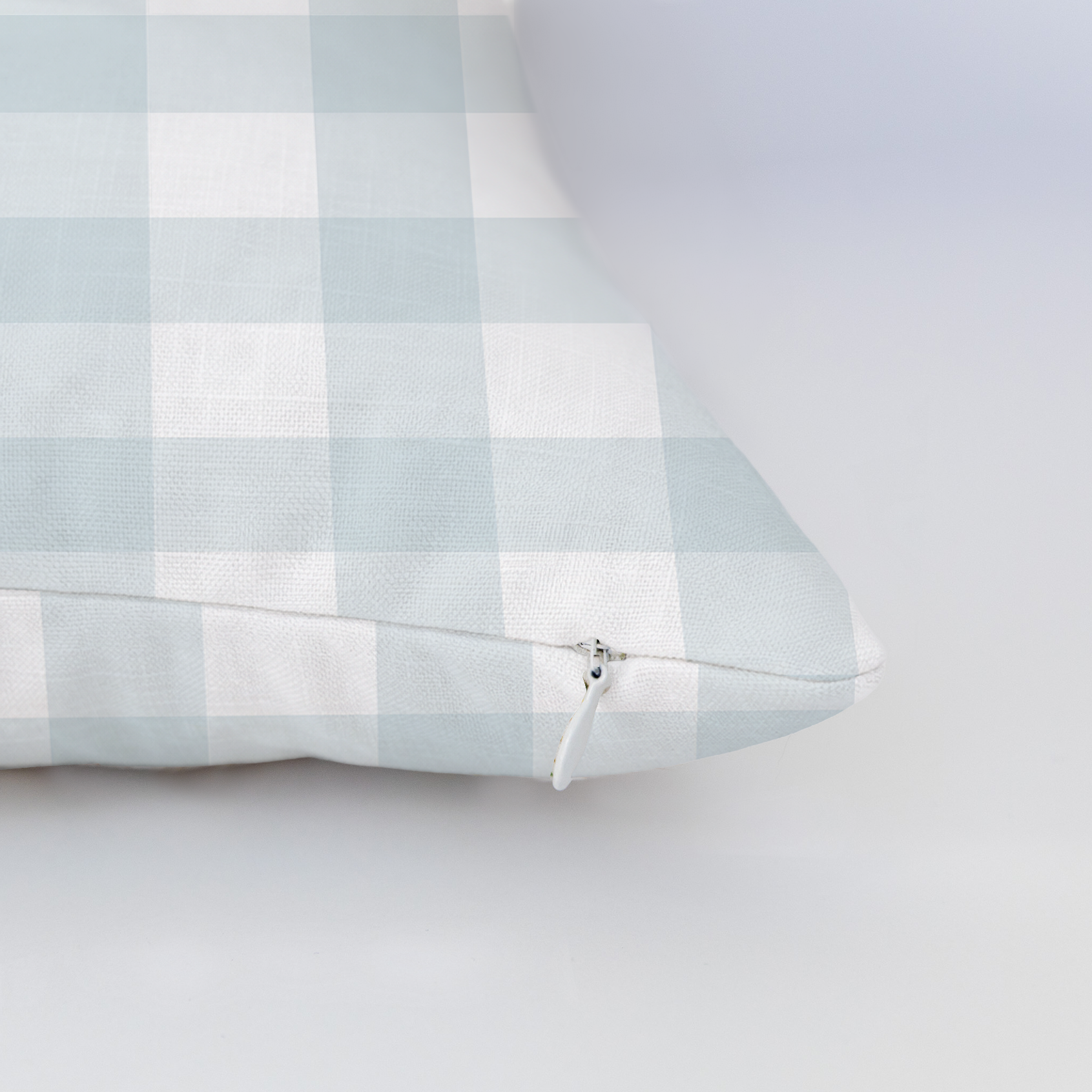 LP646019 LP646019_edge_zipper_light.png