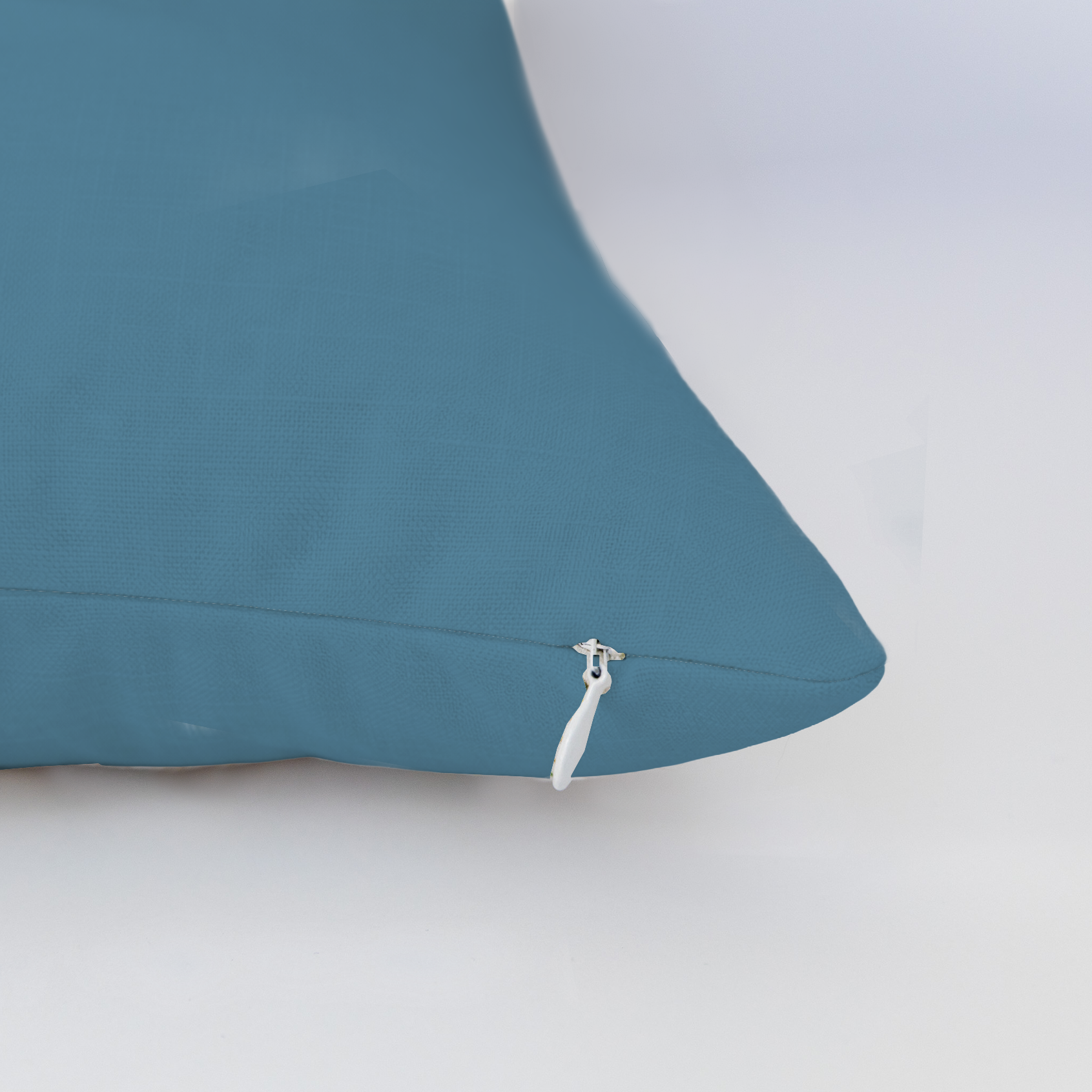 LP661541 LP661541_edge_zipper_light.png