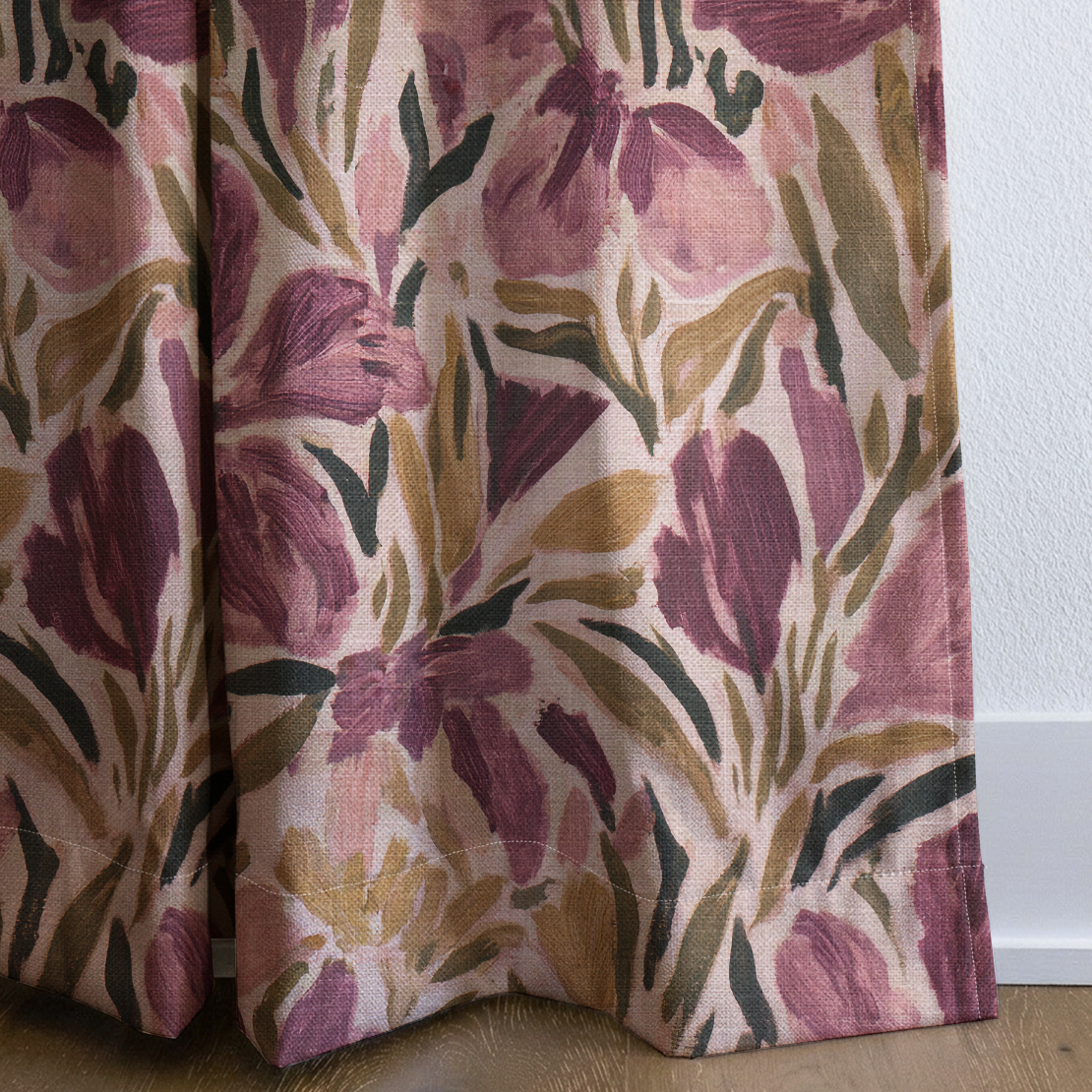 LP709553 corner closeup cropped