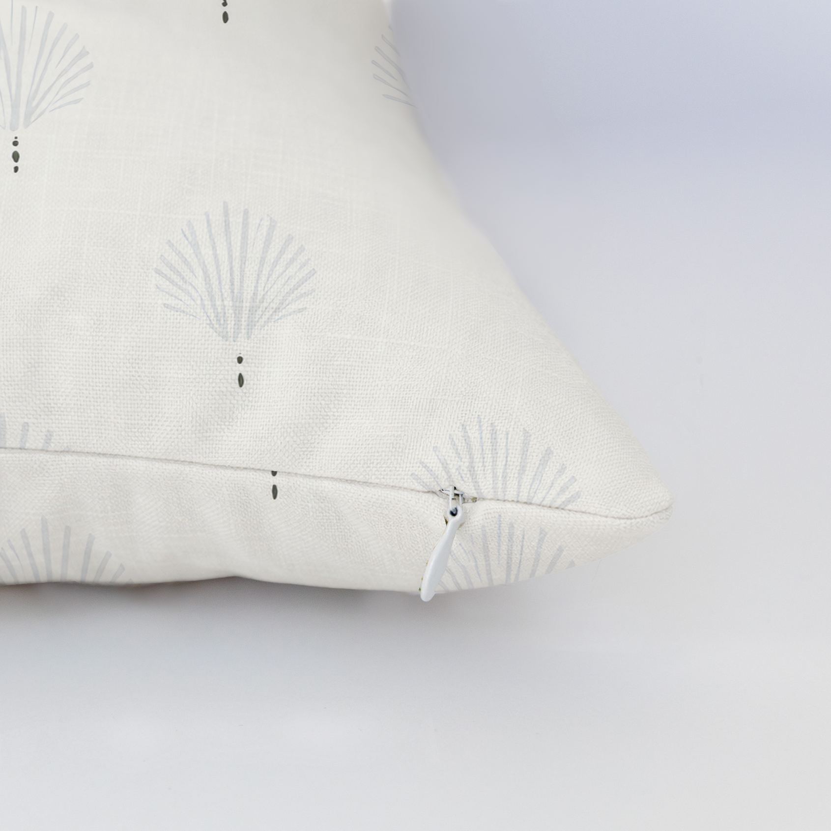 LP718707 LP718707_edge_zipper_light.png