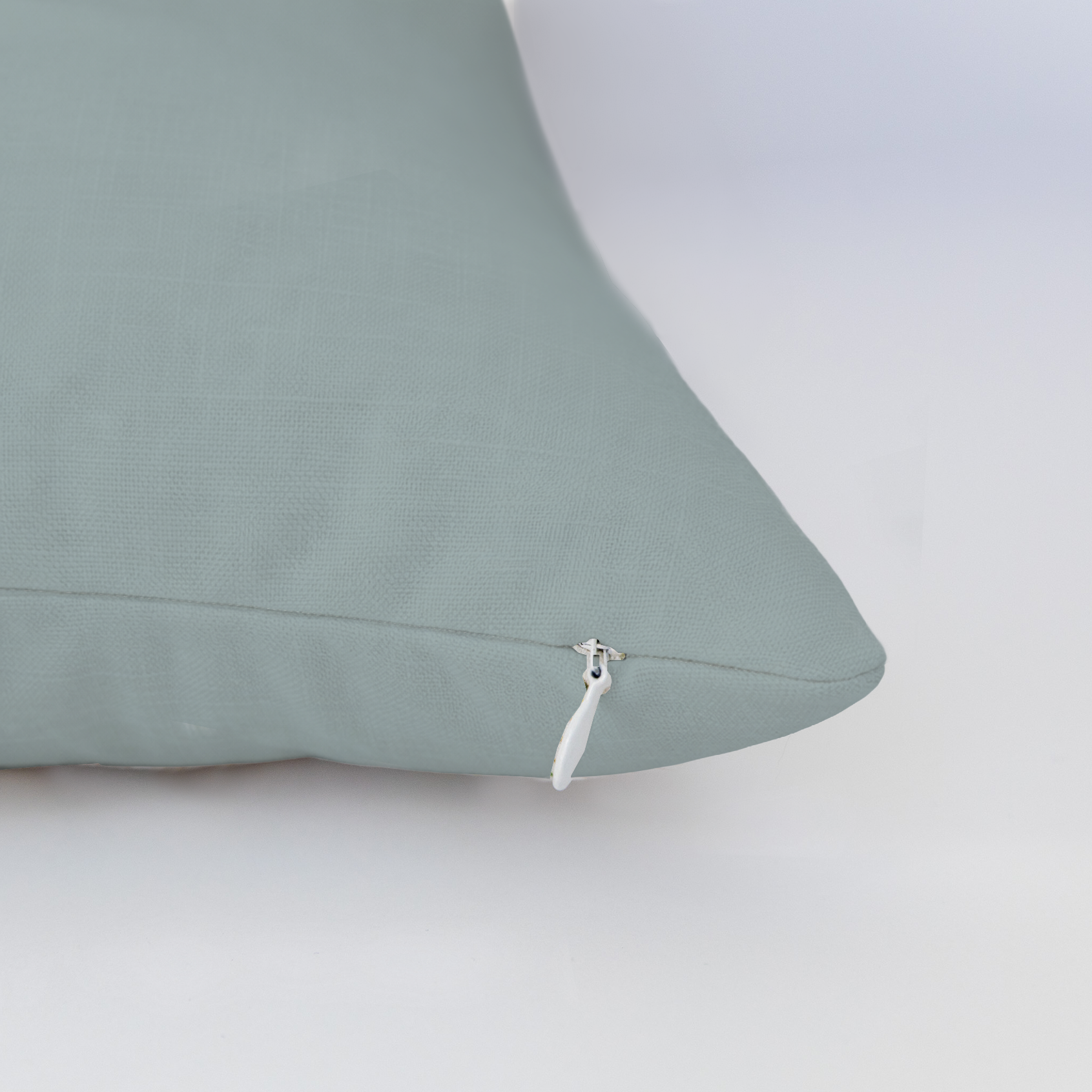 LP731885 LP731885_edge_zipper_light.png