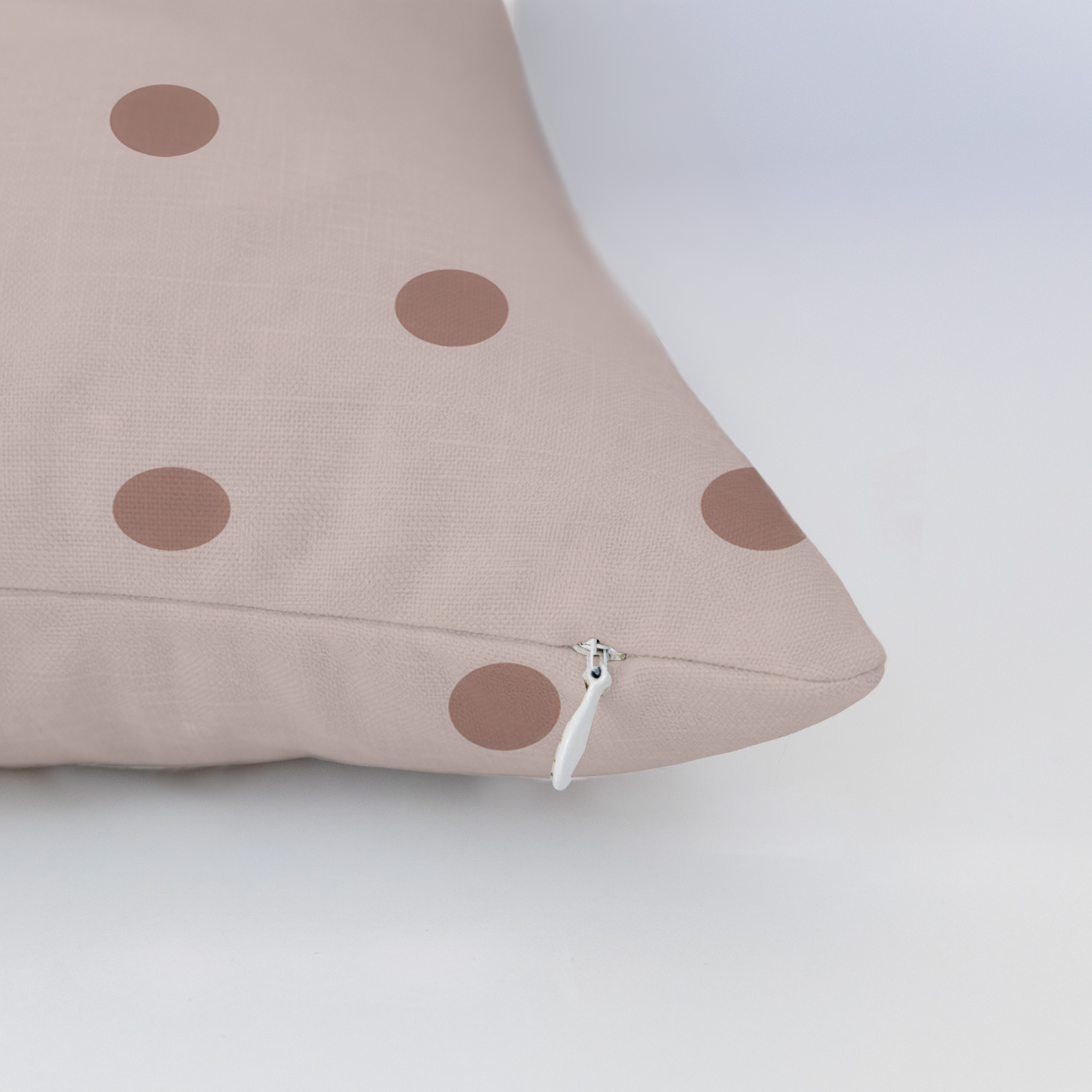 LP736770 LP736770_edge_zipper_light.png