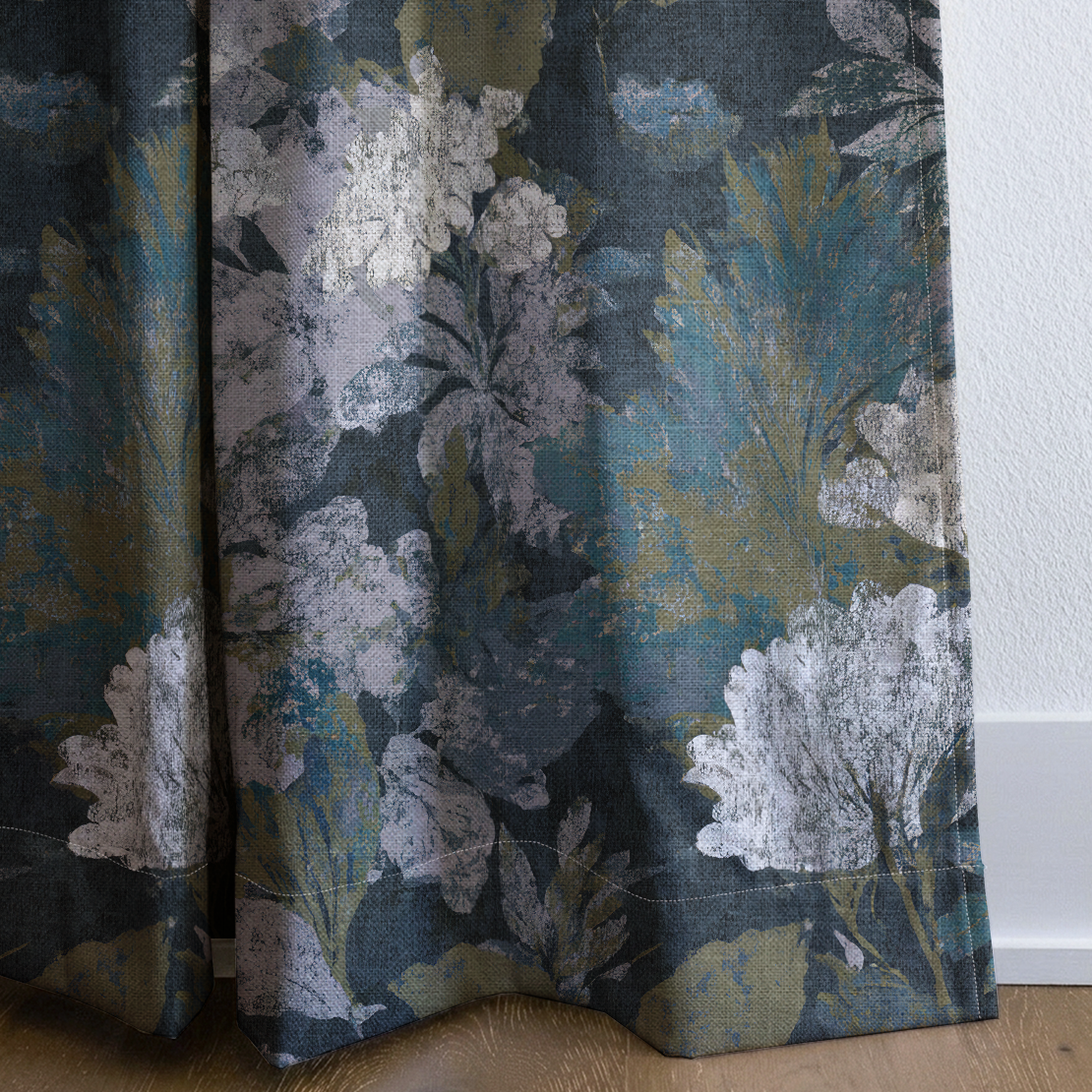 Guinevere - Drapery — corner closeup