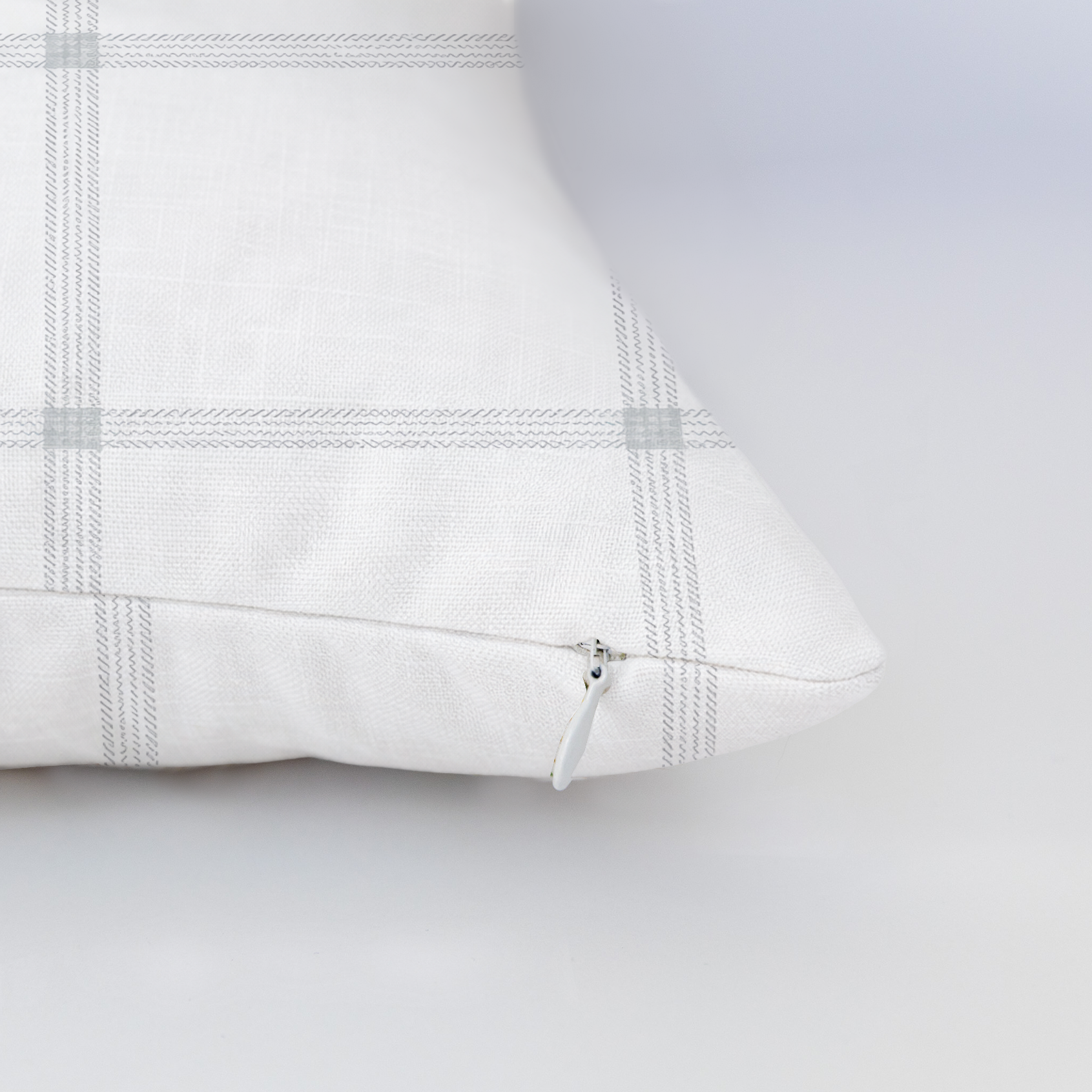 LP740637 LP740637_edge_zipper_light.png