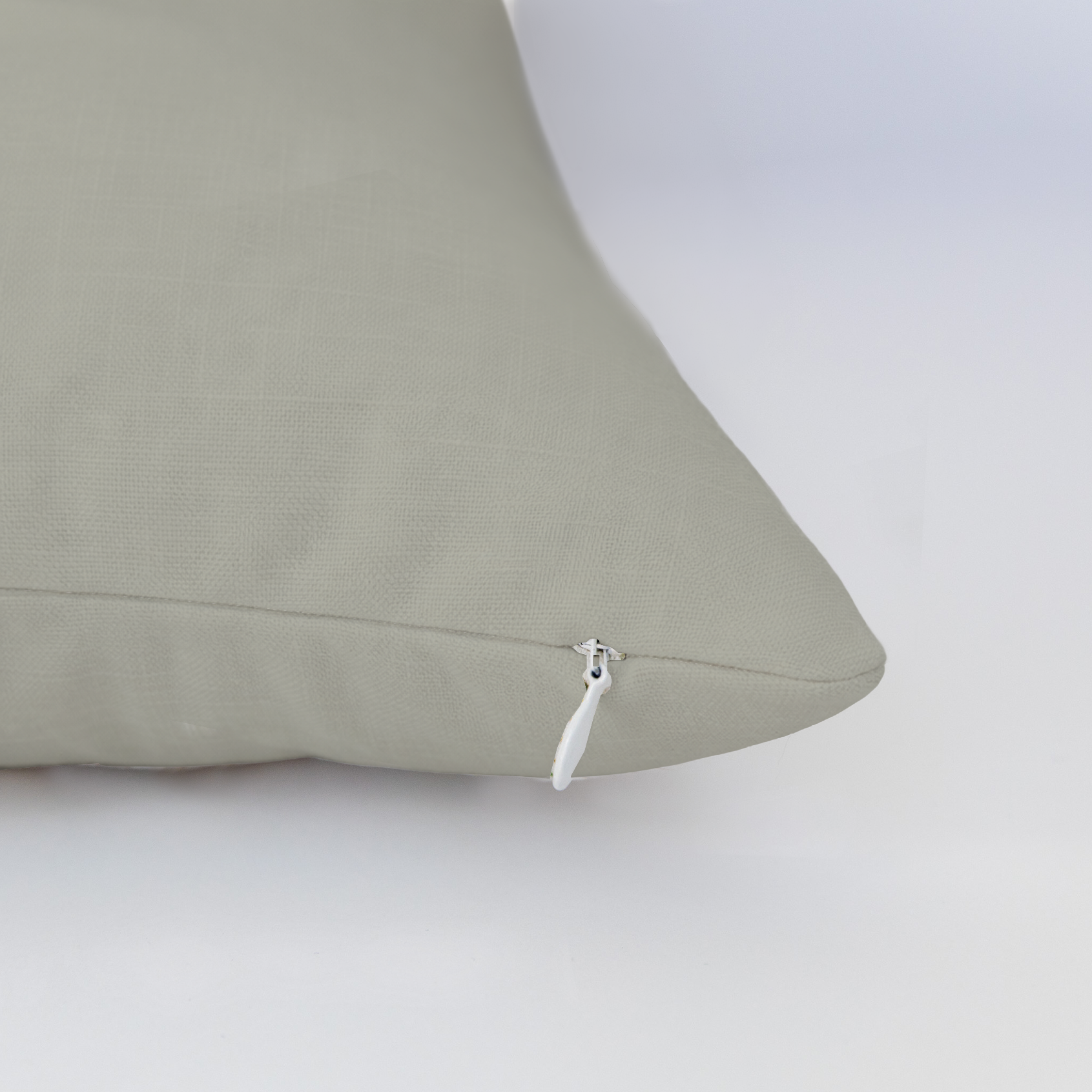 LP743546 LP743546_edge_zipper_light.png