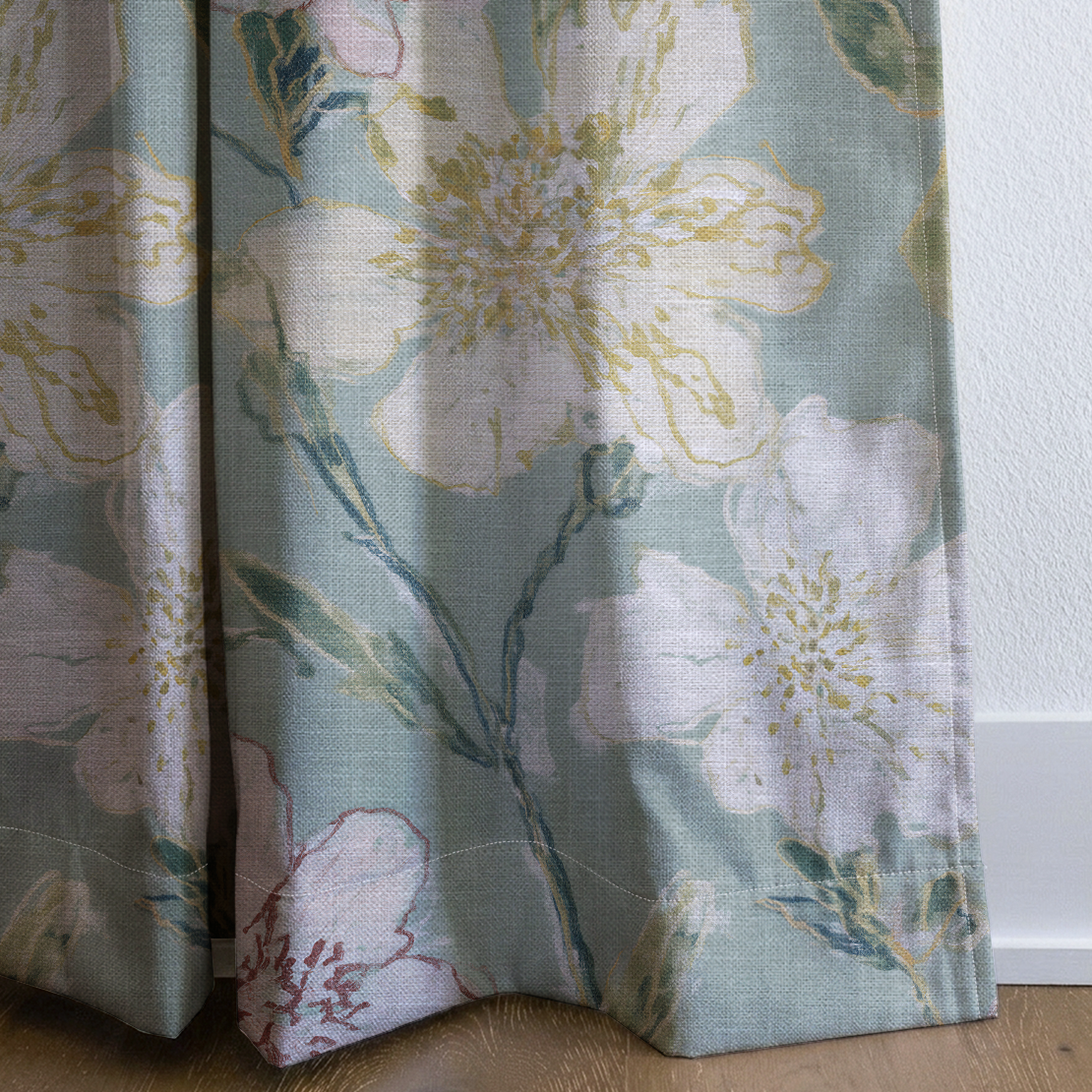 Tansy - Drapery — corner closeup
