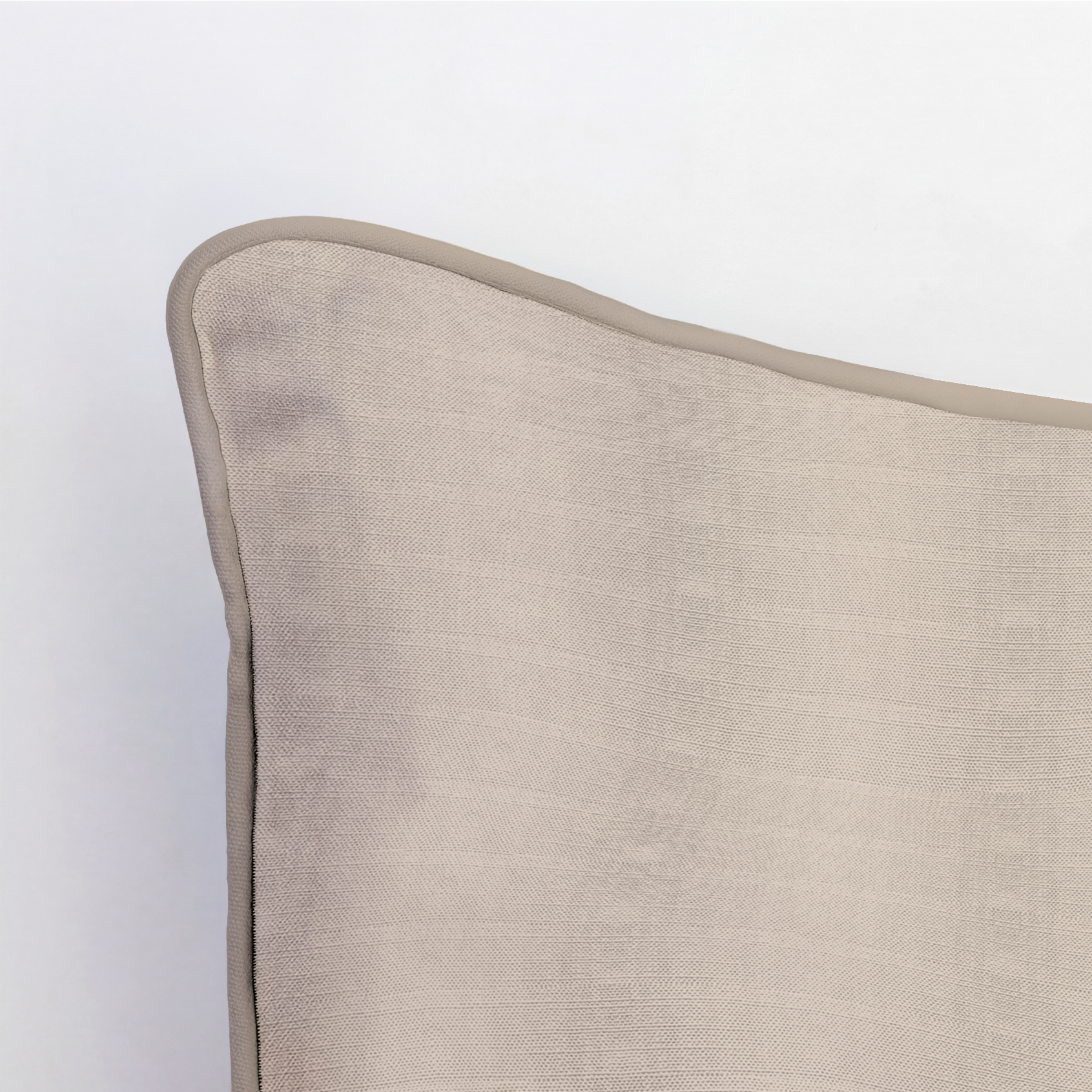 LP791371 LP791371_corner_closeup_light.png