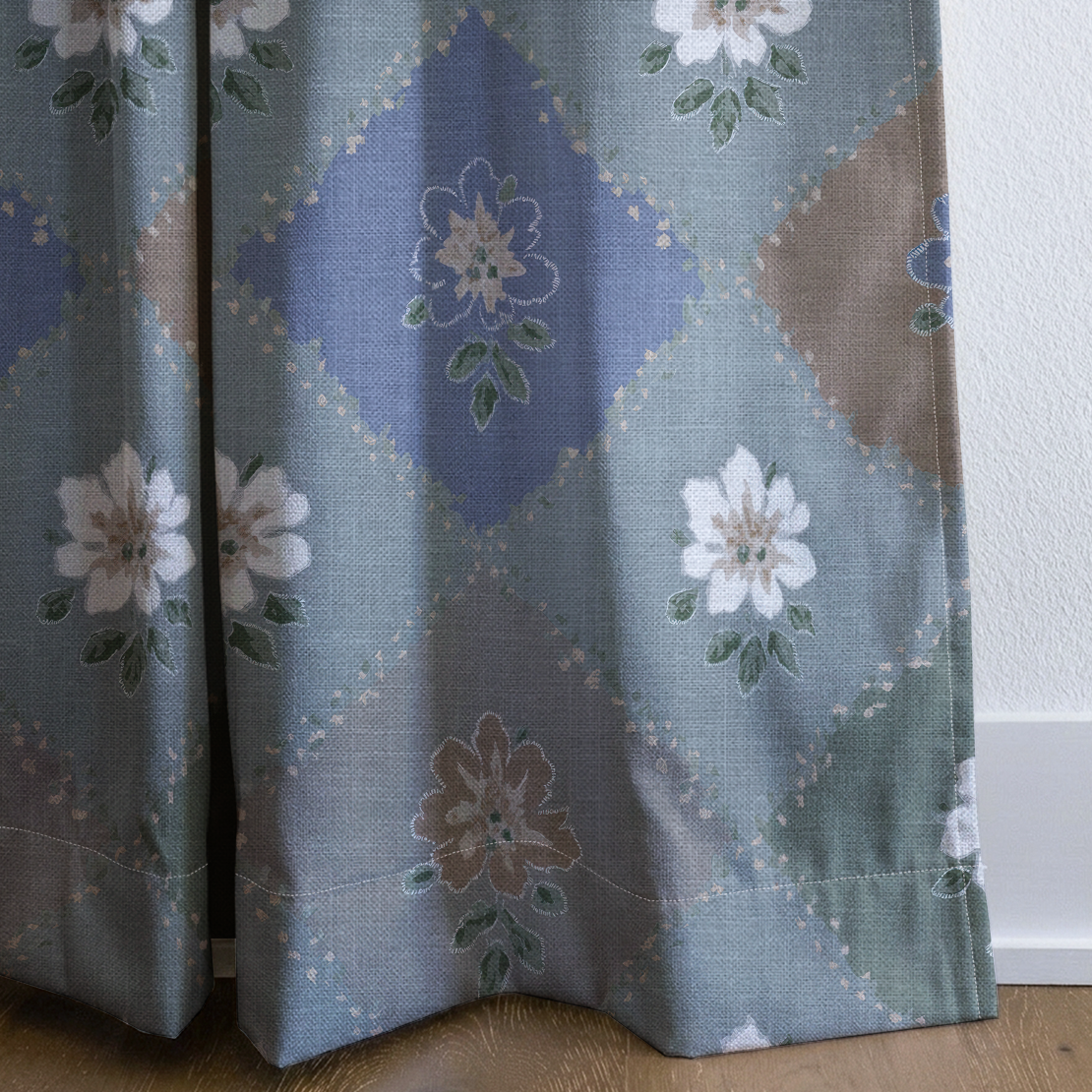 Posy Patch - Drapery — corner closeup