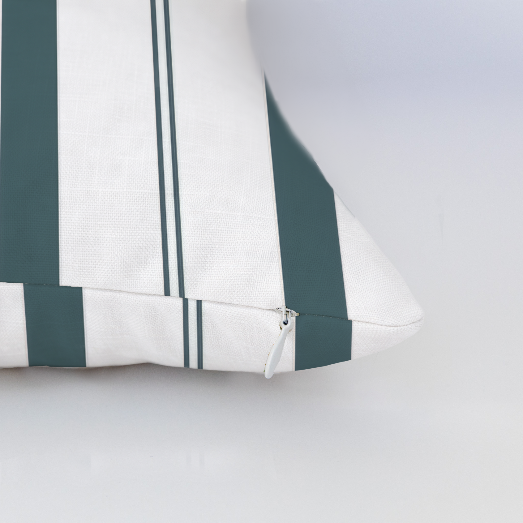 LP832657 LP832657_edge_zipper_light.png
