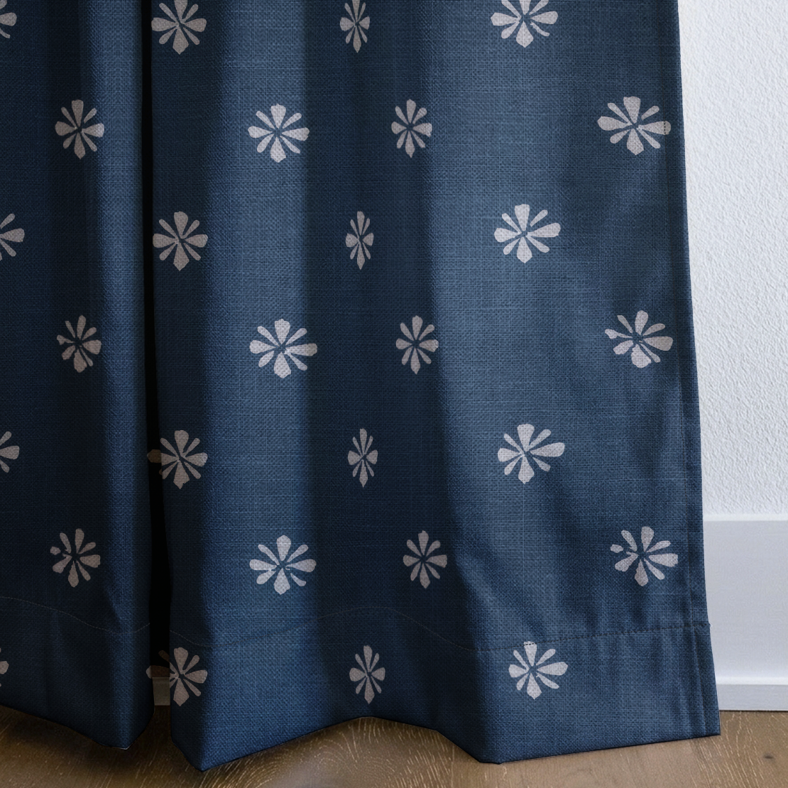 Small Flower - Drapery — corner closeup