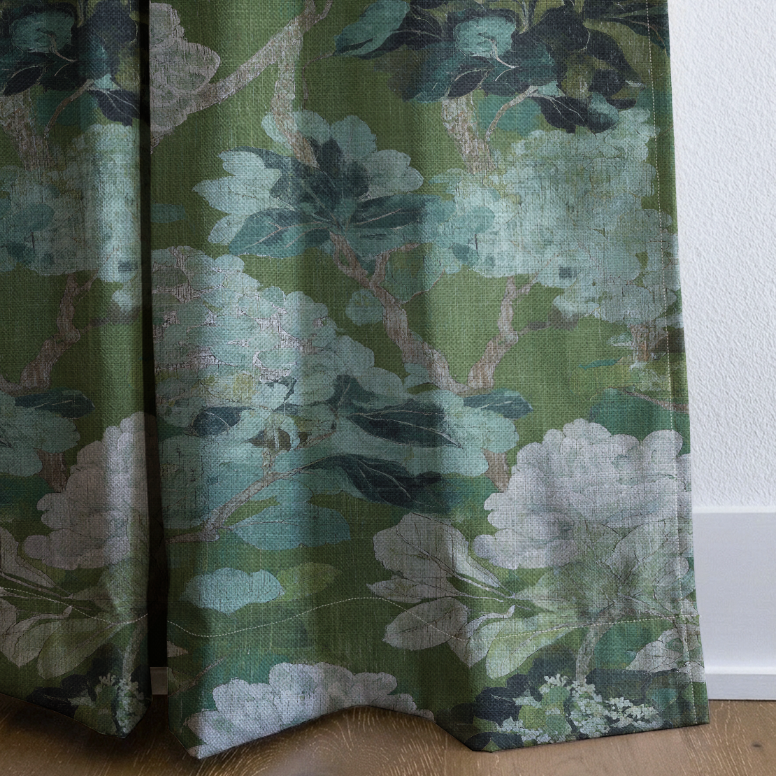 Carlton - Drapery — corner closeup