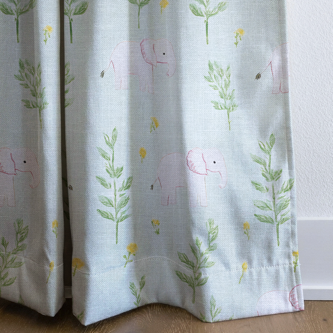 Little Giants - Drapery — corner closeup
