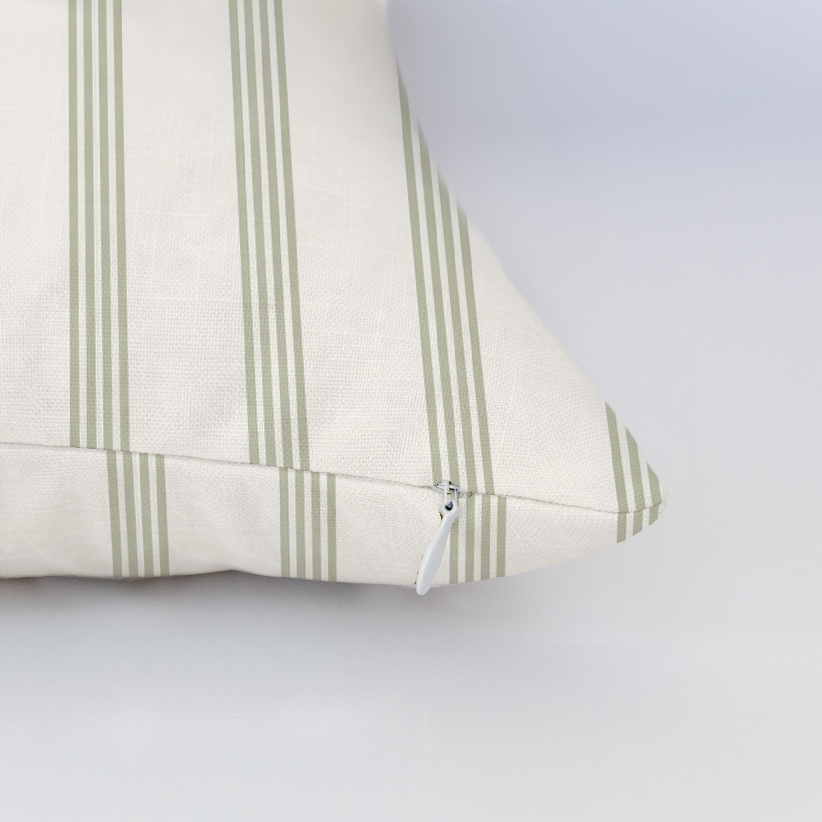 LP987557 LP987557_edge_zipper_light.png