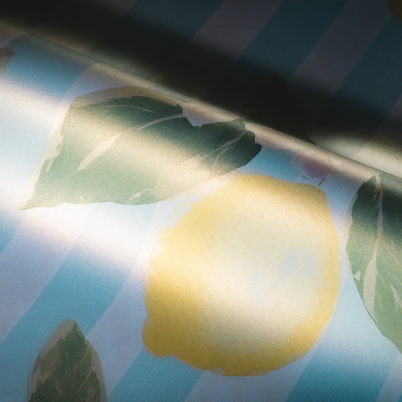 Limoncello Wallpaper